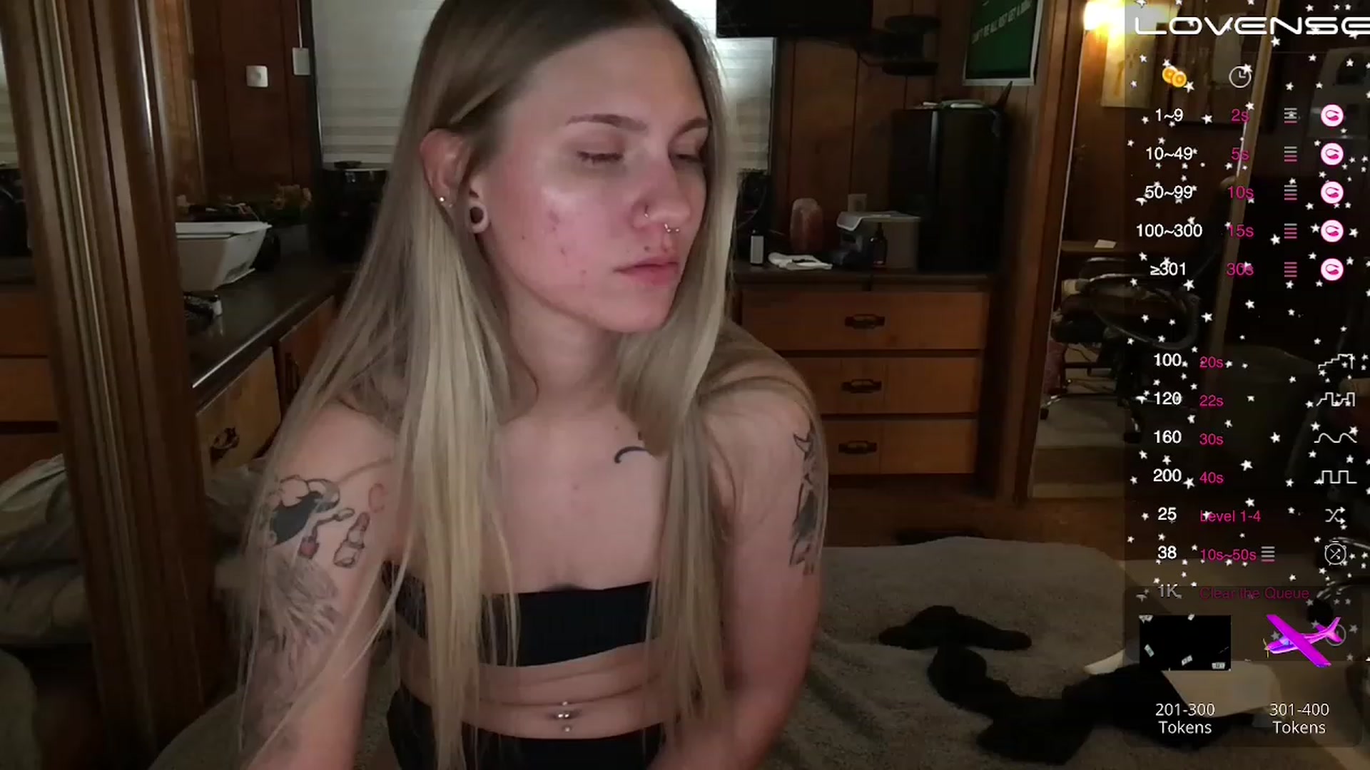 Gallery image thumbnail from Incognitobabe's myfreecams stream on, 11/26/2022, 11:39 image 8 of 20
