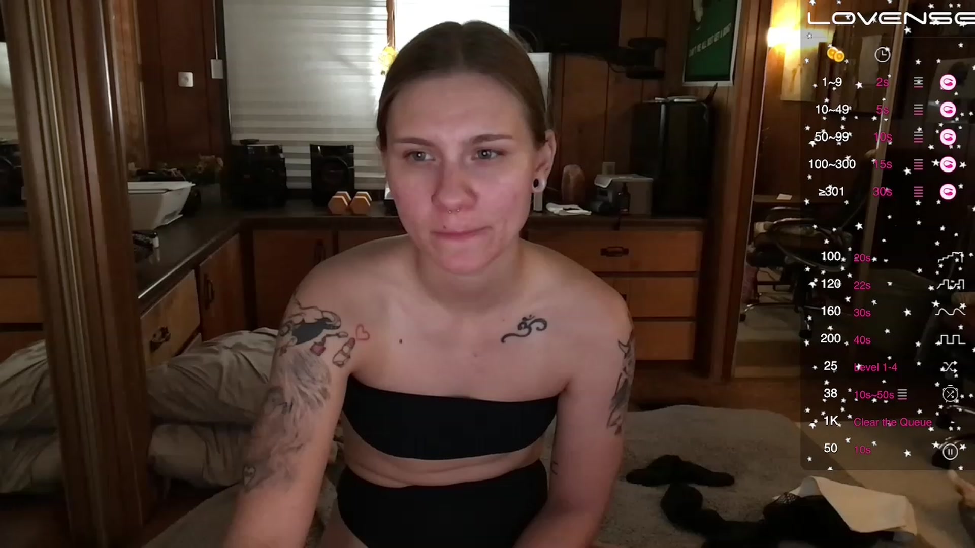 Gallery image thumbnail from Incognitobabe's myfreecams stream on, 11/26/2022, 11:39 image 2 of 20