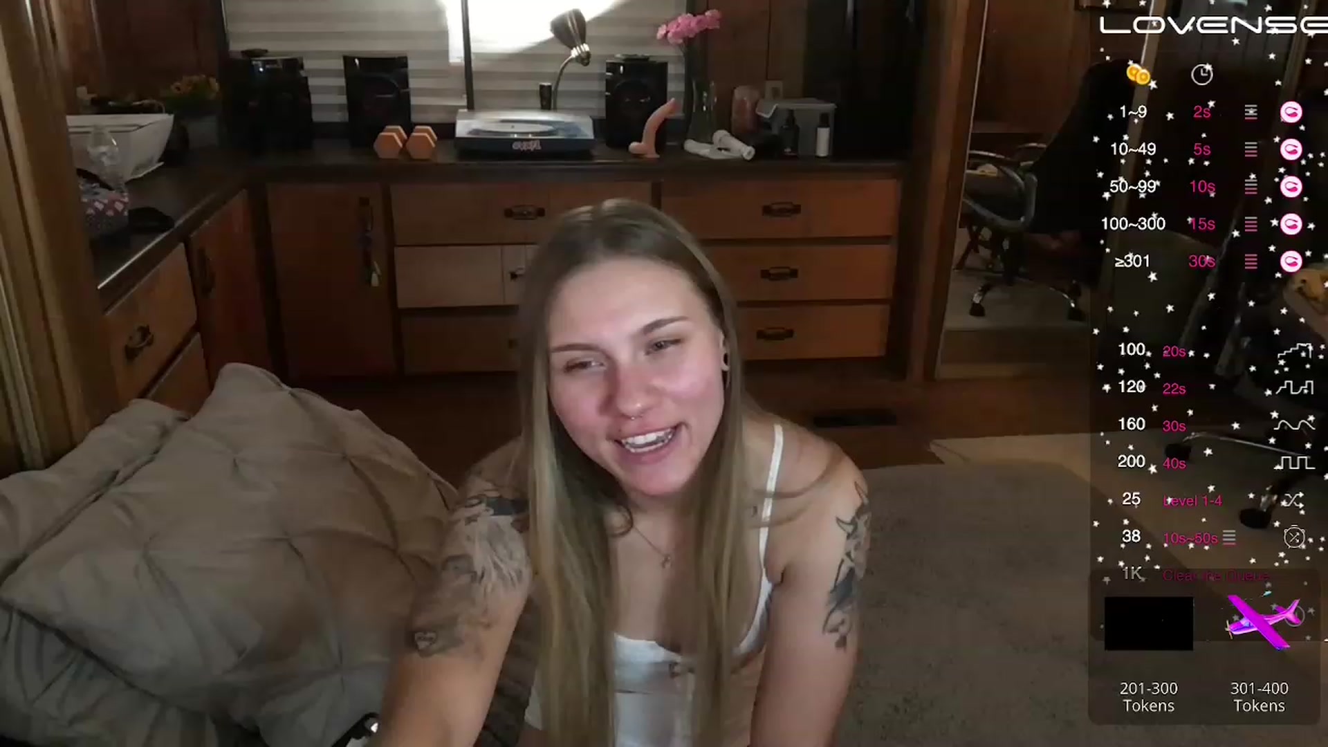 Gallery image thumbnail from Incognitobabe's myfreecams stream on, 11/27/2022, 08:51 image 5 of 20