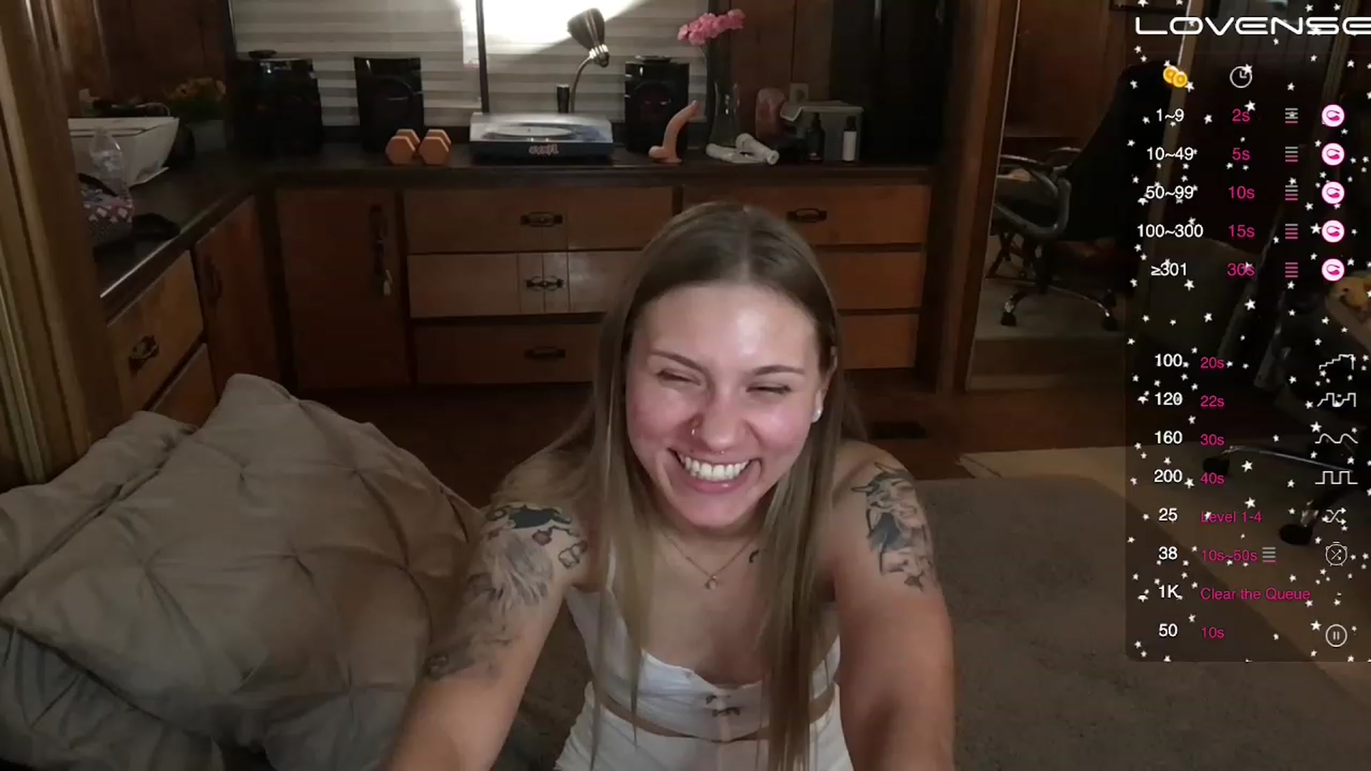 Gallery image thumbnail from Incognitobabe's myfreecams stream on, 11/27/2022, 08:51 image 2 of 20