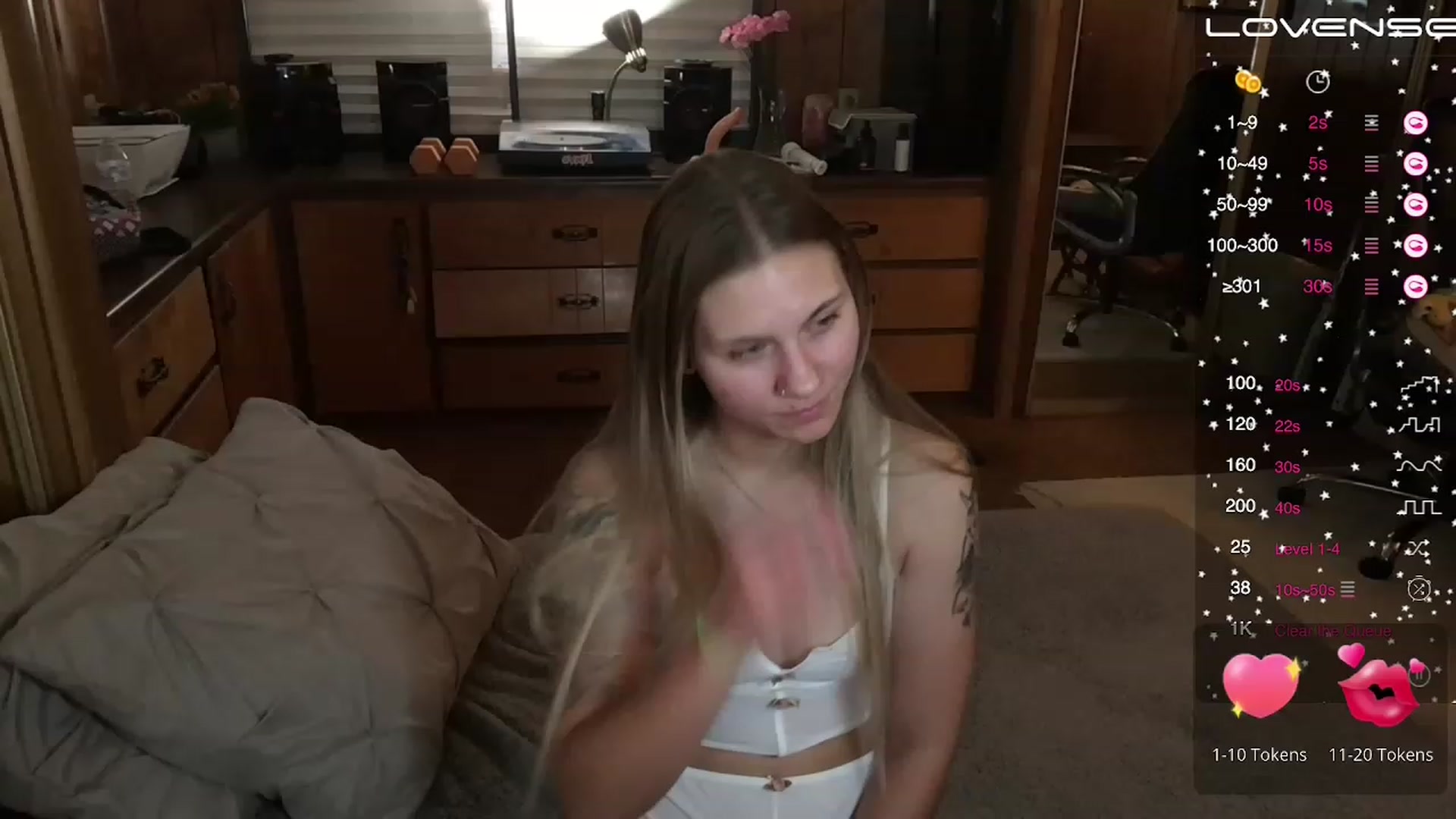 Gallery image thumbnail from Incognitobabe's myfreecams stream on, 11/27/2022, 08:51 image 3 of 20