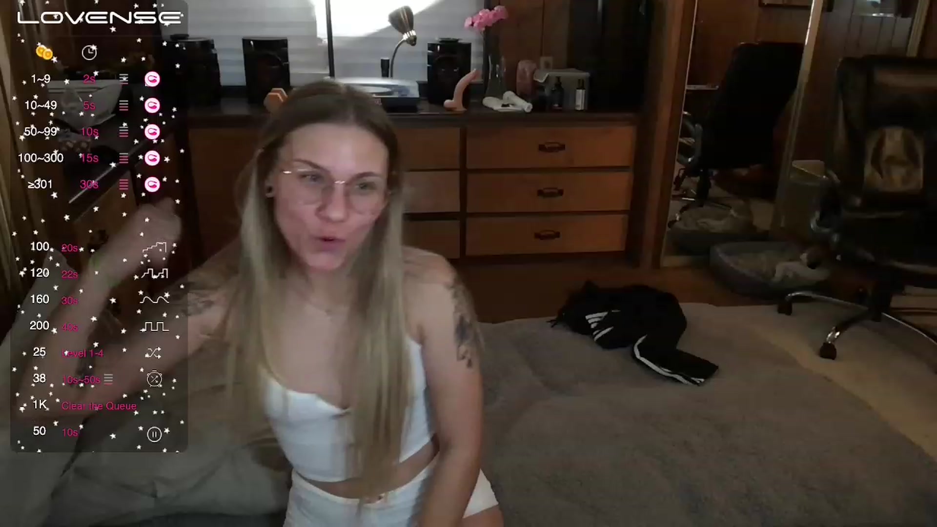 Gallery image thumbnail from Incognitobabe's myfreecams stream on, 11/27/2022, 14:07 image 7 of 20