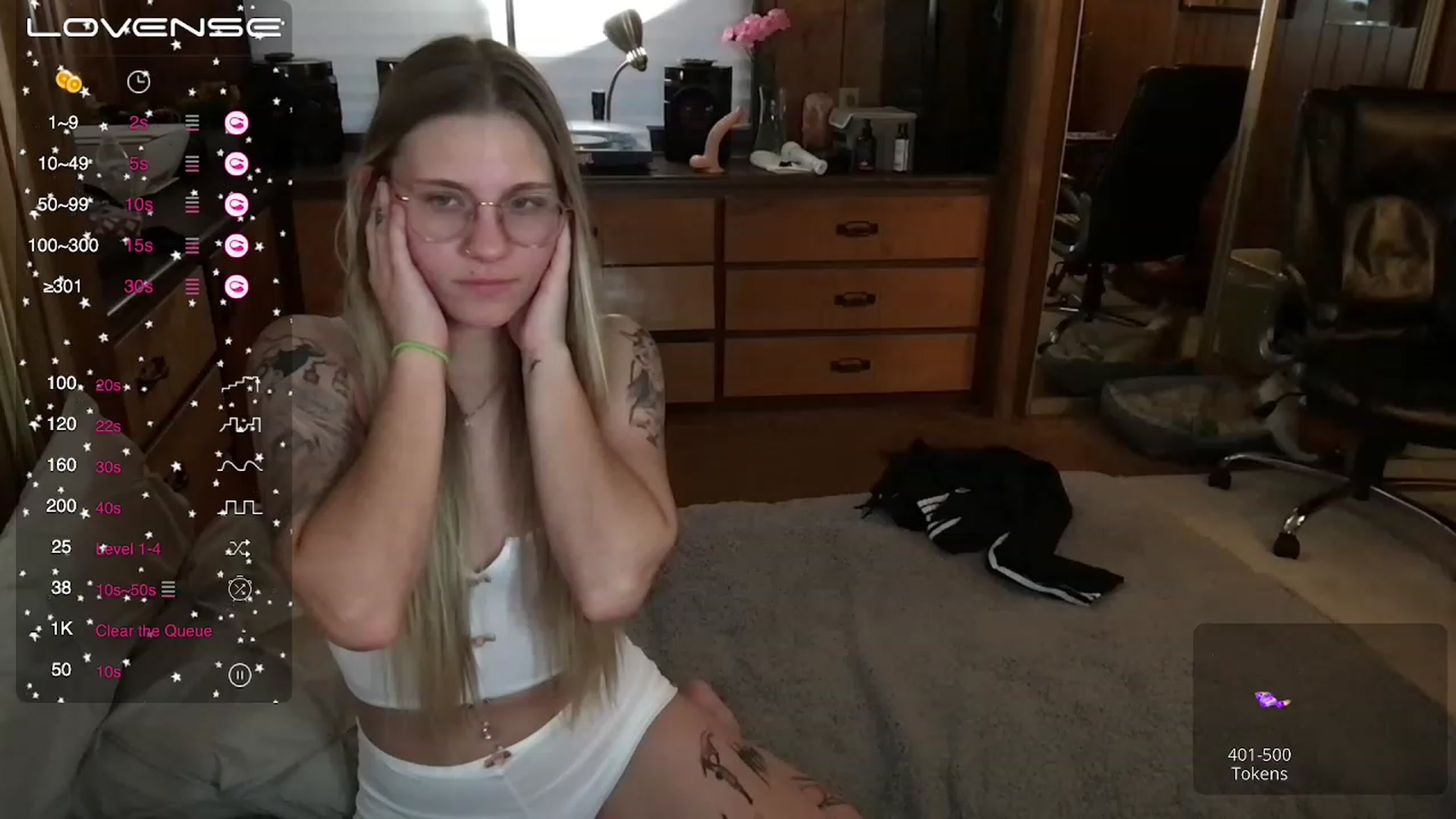 Gallery image thumbnail from Incognitobabe's myfreecams stream on, 11/27/2022, 14:07 image 11 of 20
