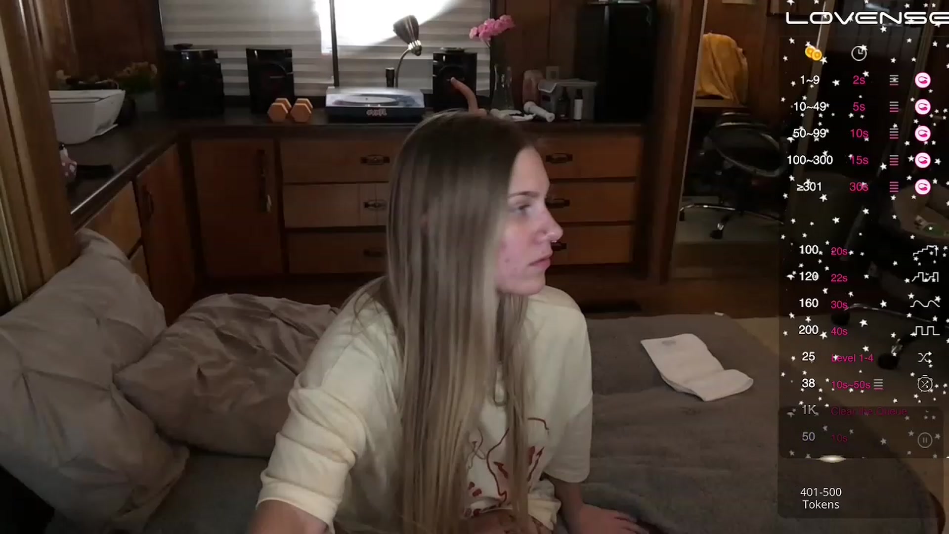 Gallery image thumbnail from Incognitobabe's myfreecams stream on, 11/28/2022, 03:36 image 14 of 20
