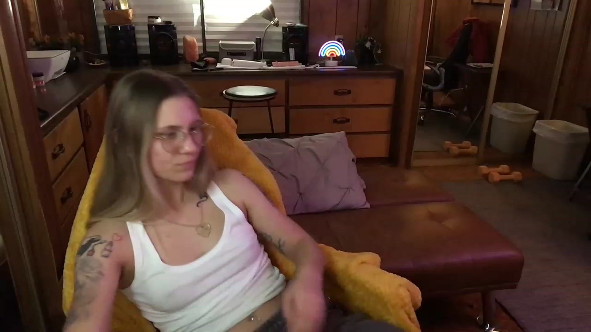 Gallery image thumbnail from Incognitobabe's myfreecams stream on, 12/31/2022, 14:08 image 9 of 20
