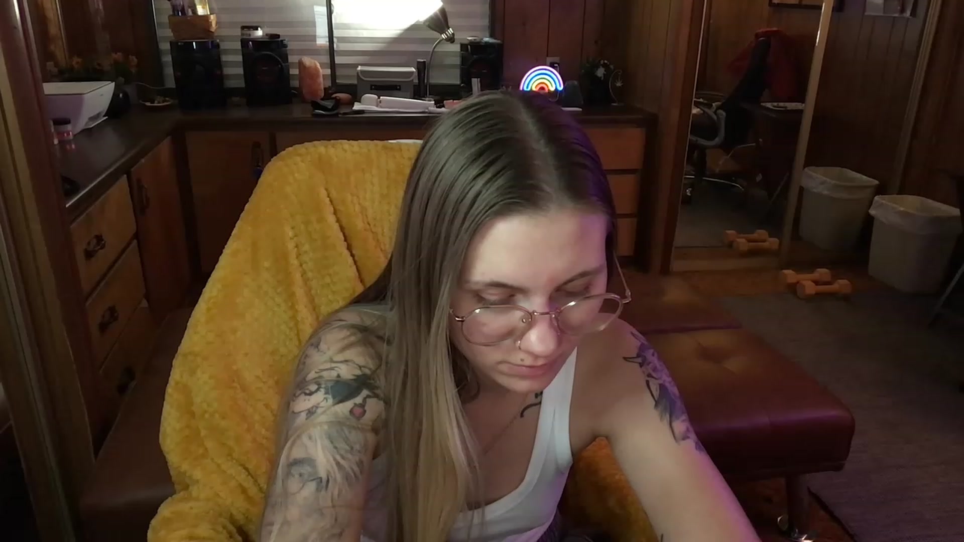 Gallery image thumbnail from Incognitobabe's myfreecams stream on, 12/31/2022, 14:08 image 1 of 20