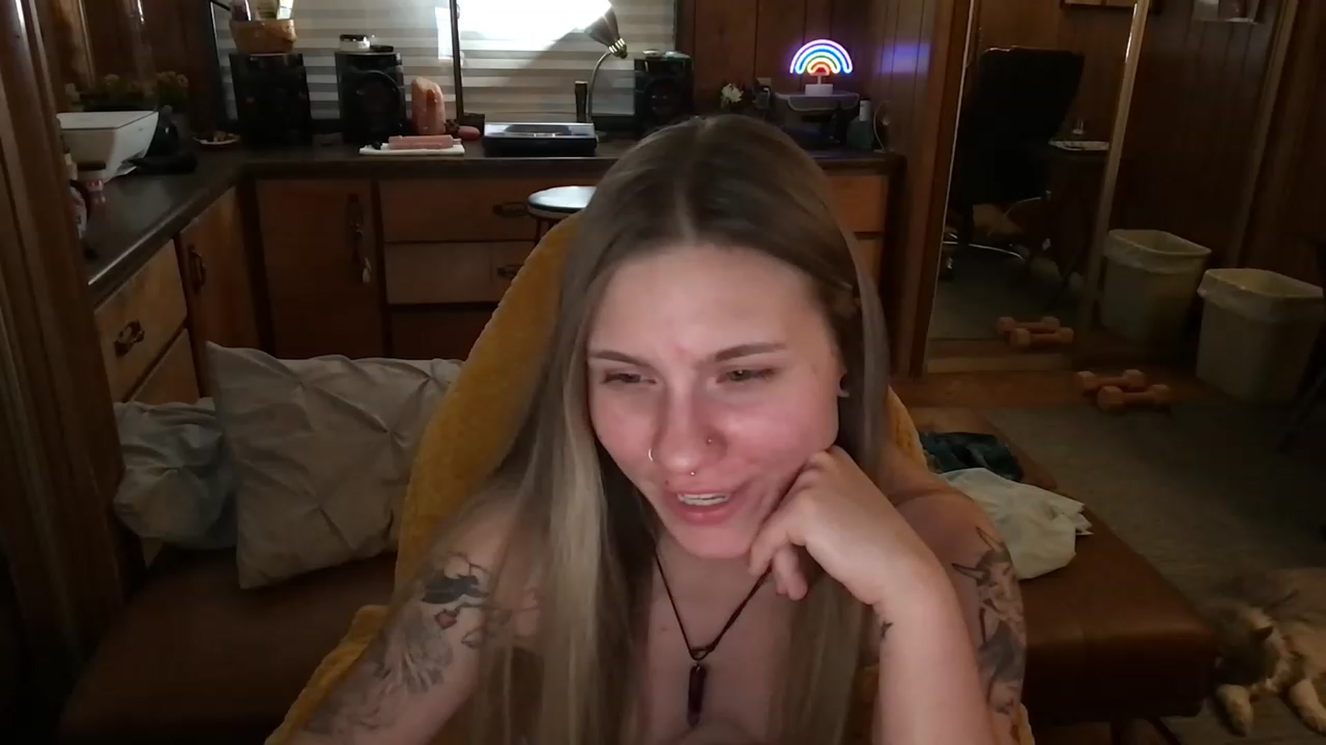 Gallery image thumbnail from Incognitobabe's myfreecams stream on, 01/01/2023, 13:03 image 16 of 20