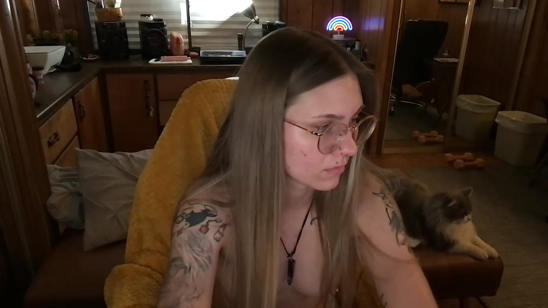 Gallery image thumbnail from Incognitobabe's myfreecams stream on, 01/01/2023, 13:03 image 5 of 20
