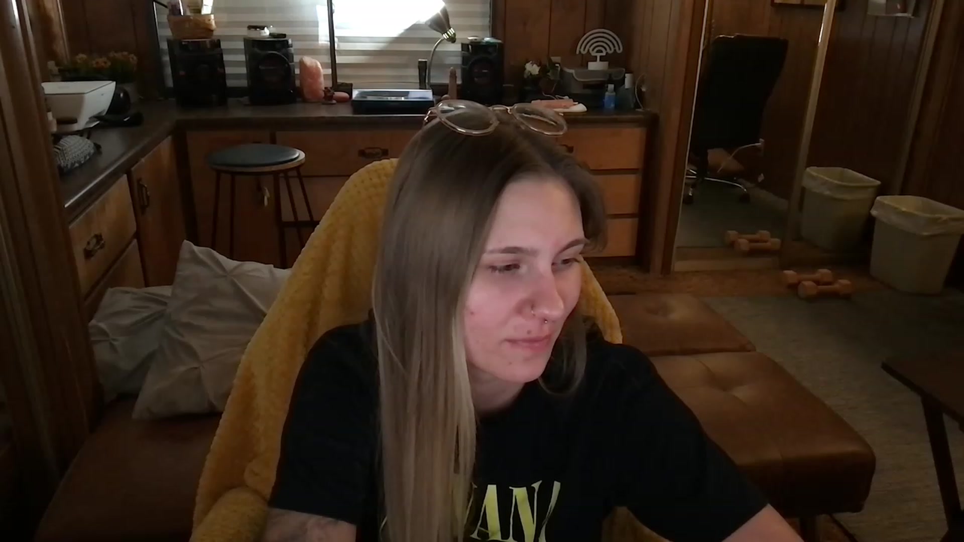 Gallery image thumbnail from Incognitobabe's myfreecams stream on, 01/02/2023, 12:22 image 3 of 20