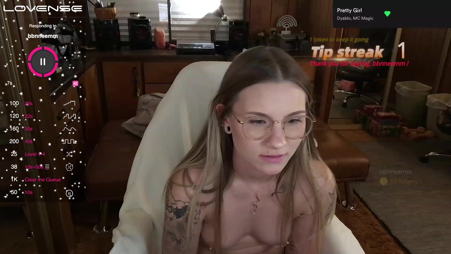 Gallery image thumbnail from Incognitobabe's myfreecams stream on, 02/12/2023, 12:31 image 4 of 20