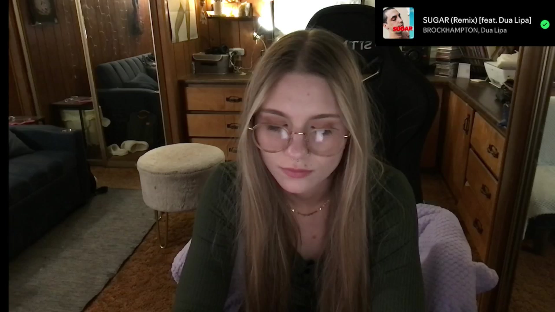 Gallery image thumbnail from Incognitobabe's myfreecams stream on, 12/23/2024, 09:14 image 20 of 20