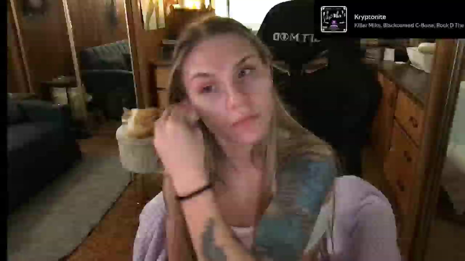Gallery image thumbnail from Incognitobabe's myfreecams stream on, 12/25/2024, 10:01 image 20 of 20