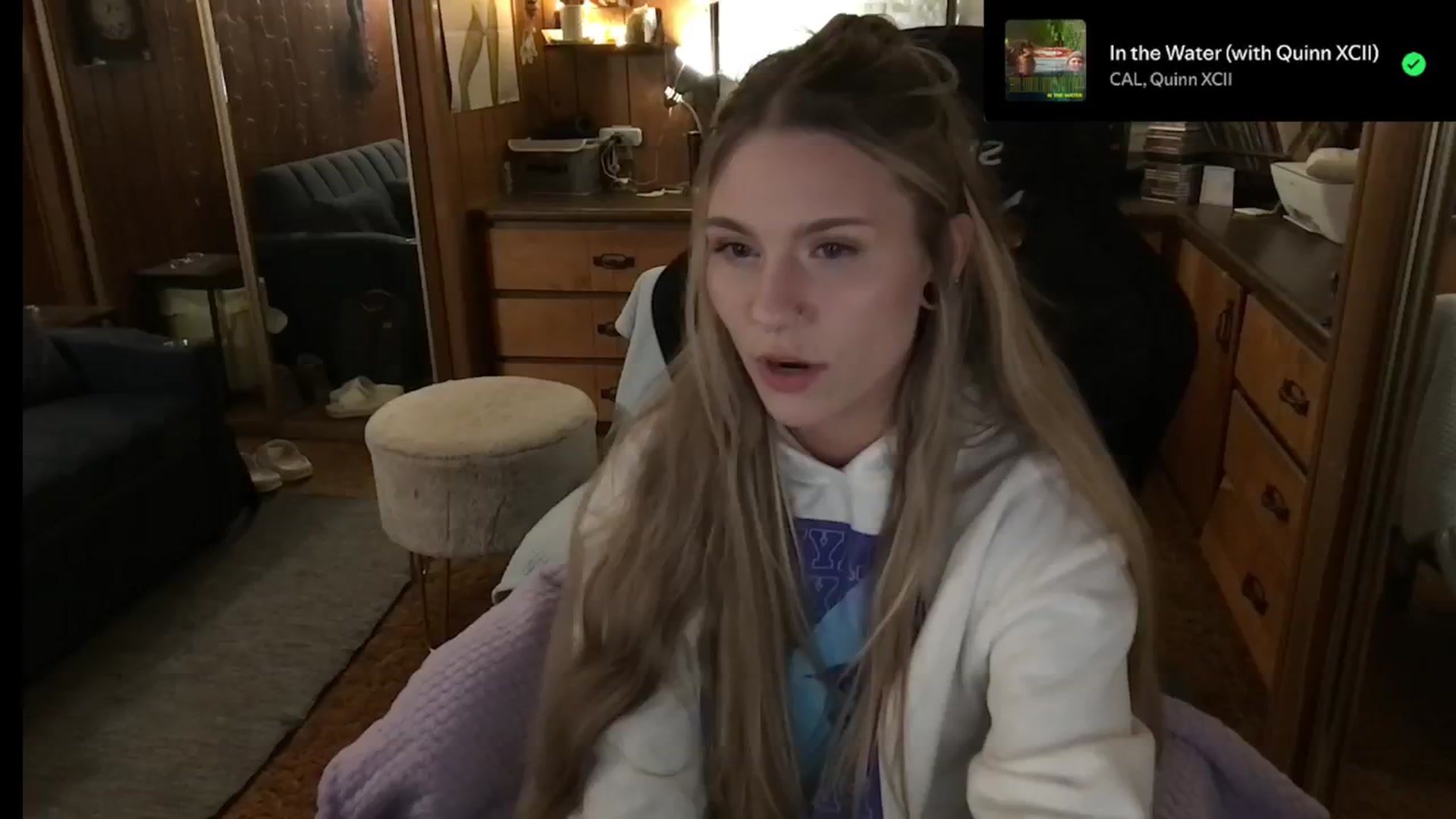 Gallery image thumbnail from Incognitobabe's myfreecams stream on, 12/26/2024, 06:45 image 1 of 20