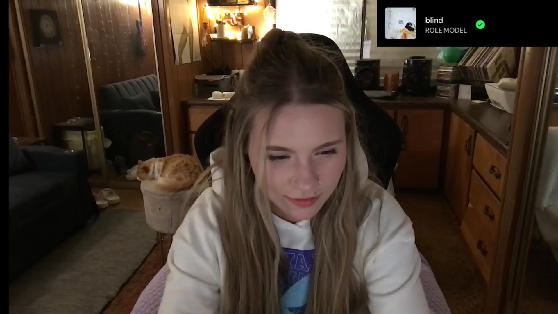 Gallery image thumbnail from Incognitobabe's myfreecams stream on, 12/26/2024, 08:39 image 9 of 20
