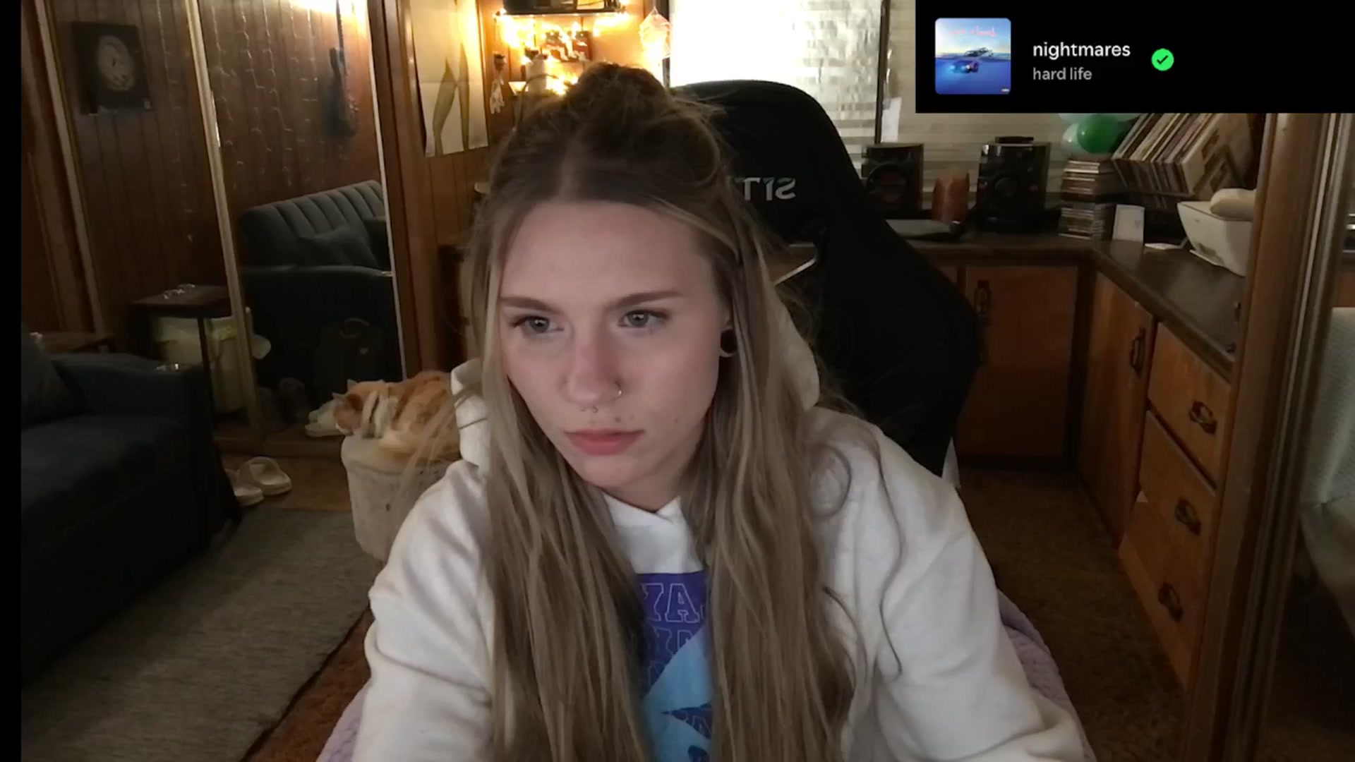 Gallery image thumbnail from Incognitobabe's myfreecams stream on, 12/26/2024, 08:39 image 8 of 20