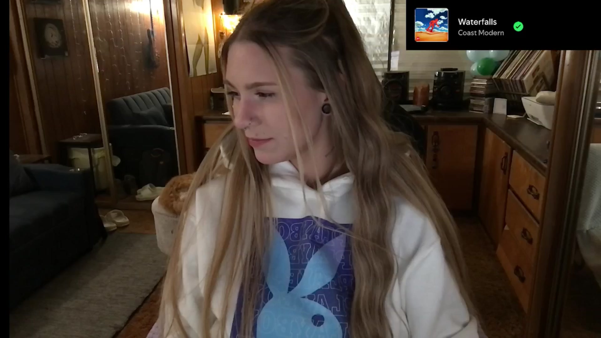 Gallery image thumbnail from Incognitobabe's myfreecams stream on, 12/26/2024, 08:39 image 1 of 20