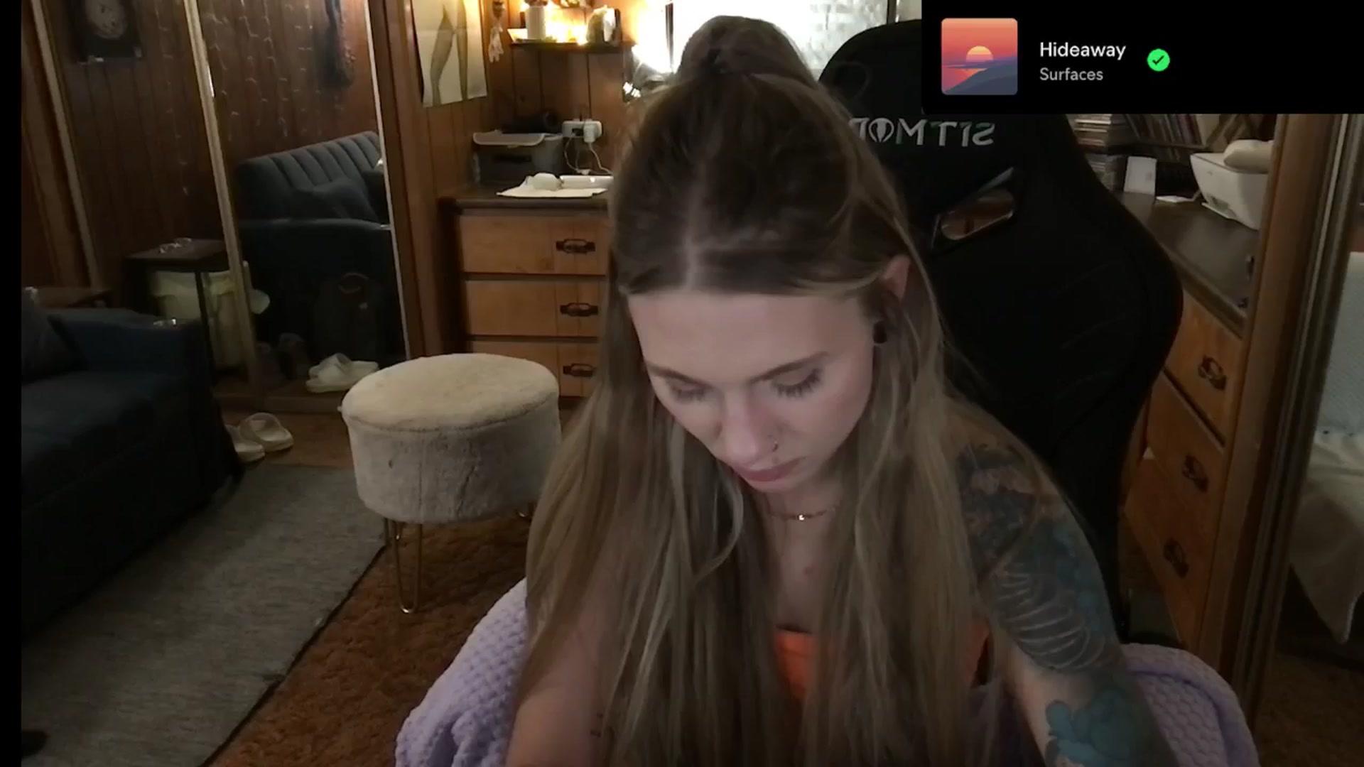 Gallery image thumbnail from Incognitobabe's myfreecams stream on, 12/26/2024, 09:44 image 5 of 20