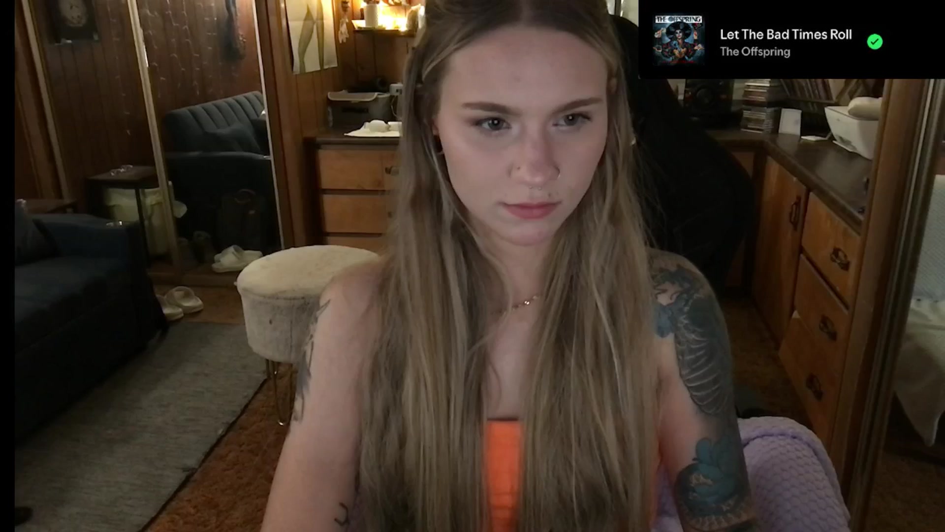 Gallery image thumbnail from Incognitobabe's myfreecams stream on, 12/26/2024, 09:44 image 7 of 20