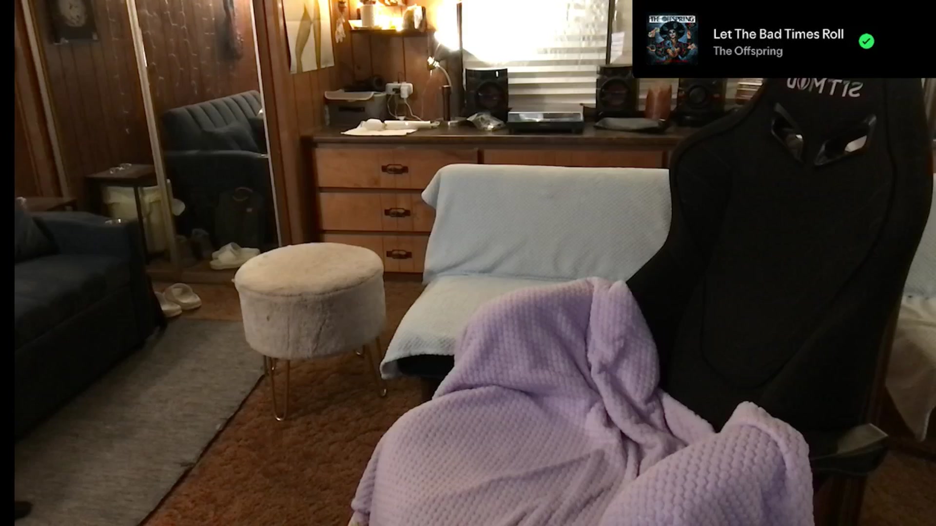 Gallery image thumbnail from Incognitobabe's myfreecams stream on, 12/26/2024, 09:44 image 8 of 20