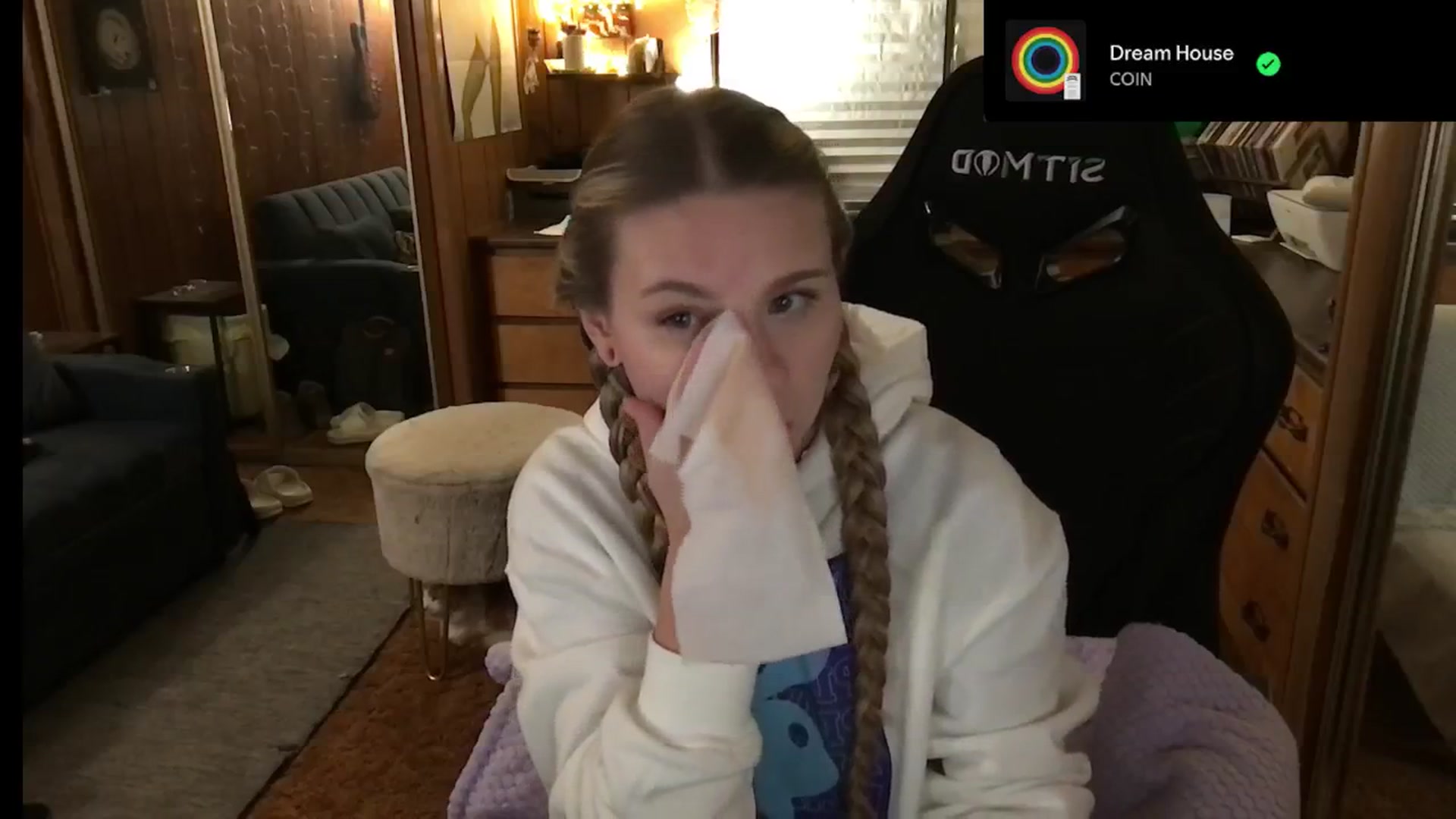 Gallery image thumbnail from Incognitobabe's myfreecams stream on, 12/26/2024, 11:18 image 20 of 20