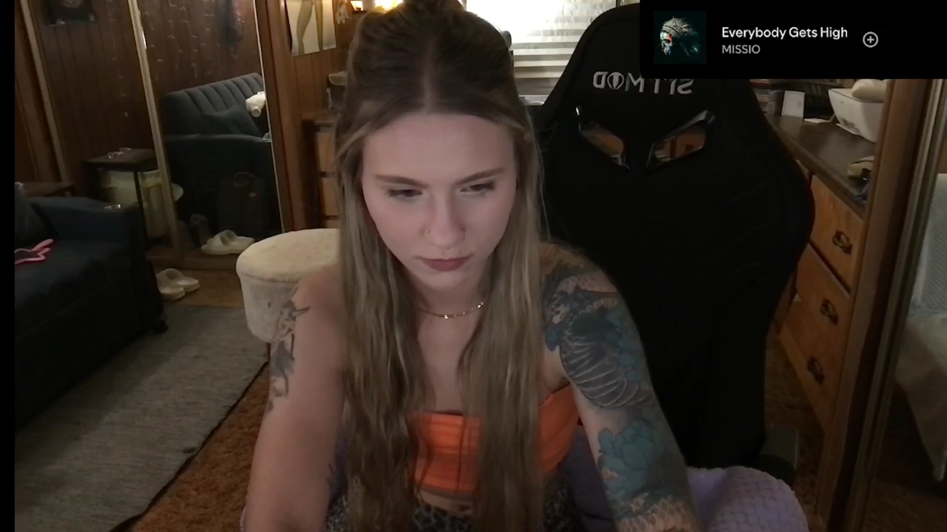 Gallery image thumbnail from Incognitobabe's myfreecams stream on, 12/27/2024, 08:38 image 7 of 20