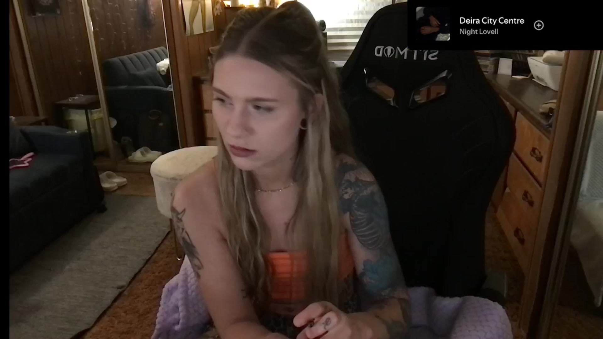 Gallery image thumbnail from Incognitobabe's myfreecams stream on, 12/27/2024, 08:38 image 1 of 20