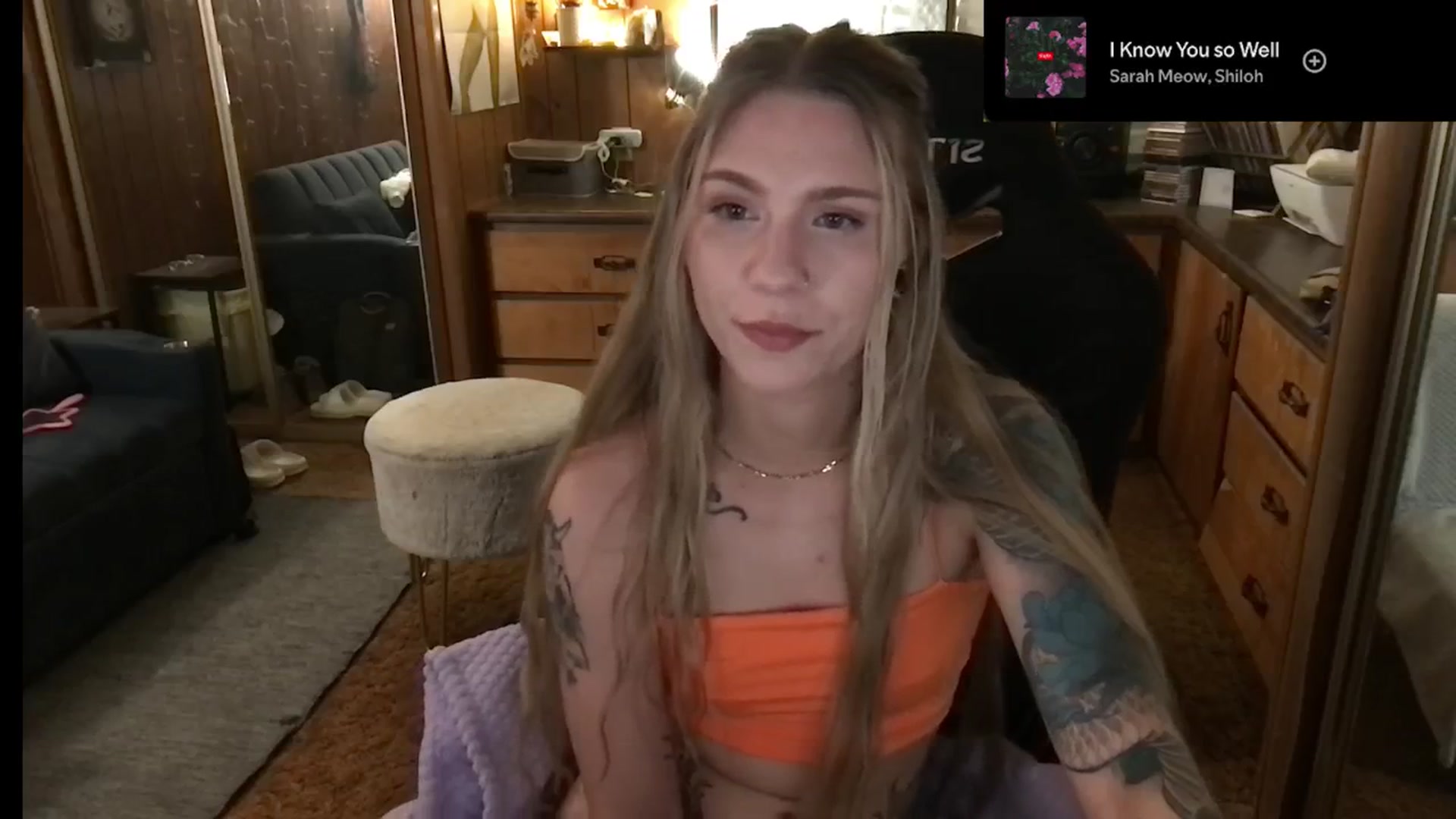 Gallery image thumbnail from Incognitobabe's myfreecams stream on, 12/27/2024, 09:00 image 16 of 20