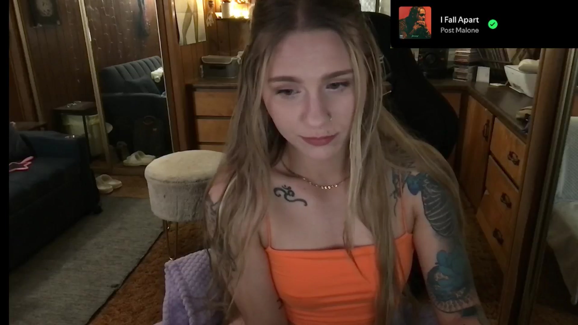 Gallery image thumbnail from Incognitobabe's myfreecams stream on, 12/27/2024, 09:00 image 12 of 20