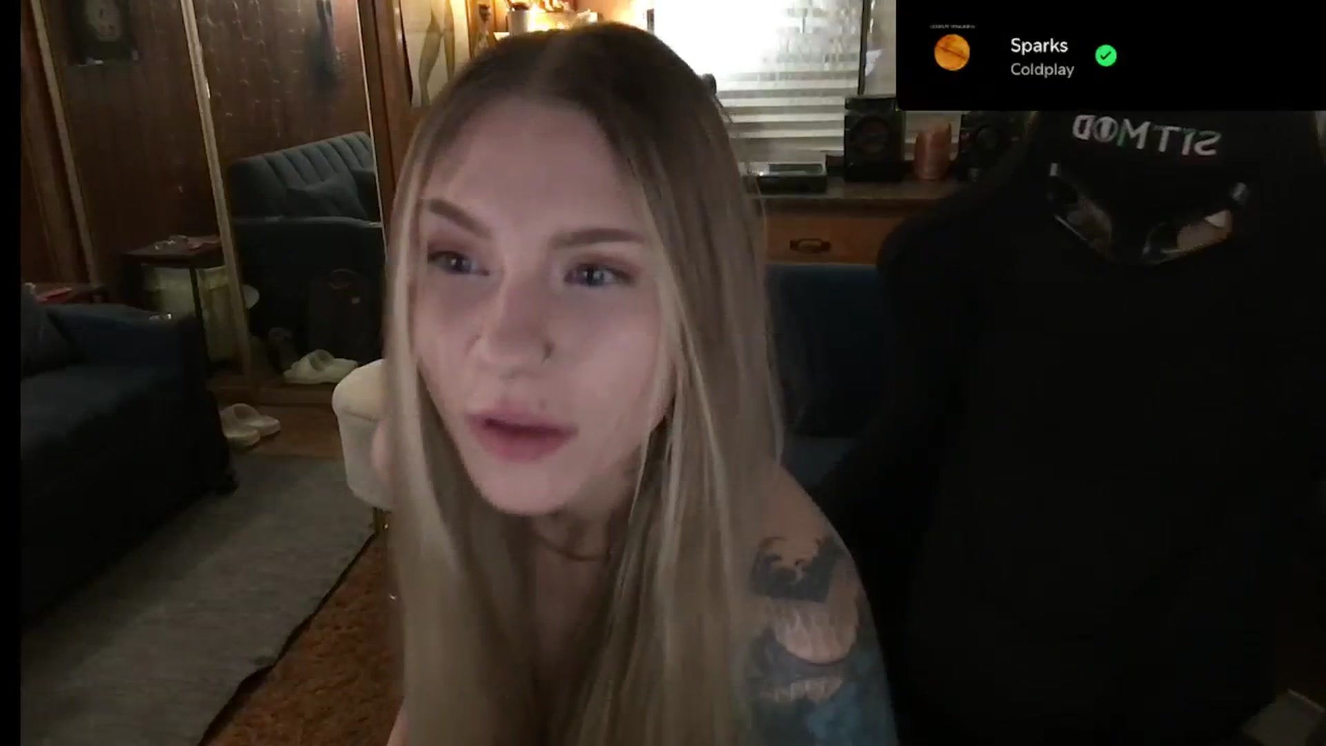 Gallery image thumbnail from Incognitobabe's myfreecams stream on, 12/27/2024, 11:03 image 18 of 20