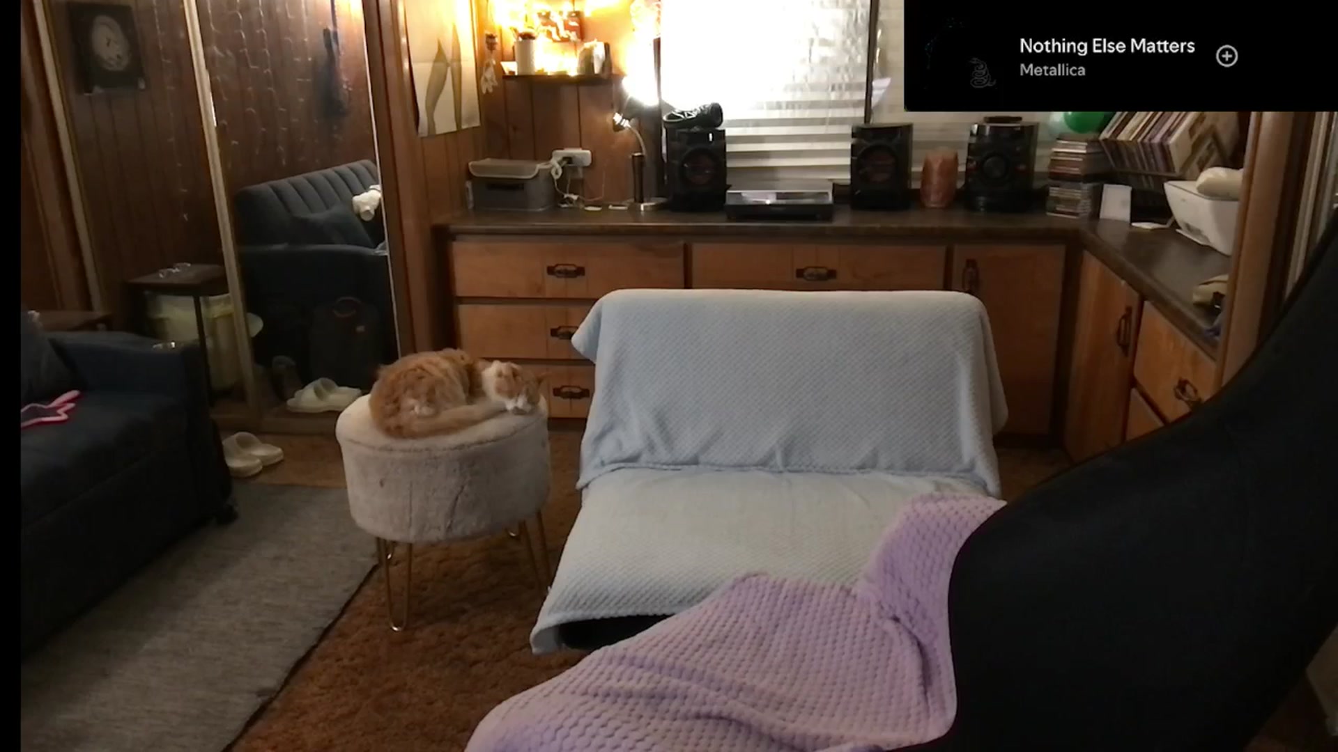 Gallery image thumbnail from Incognitobabe's myfreecams stream on, 12/27/2024, 11:03 image 3 of 20