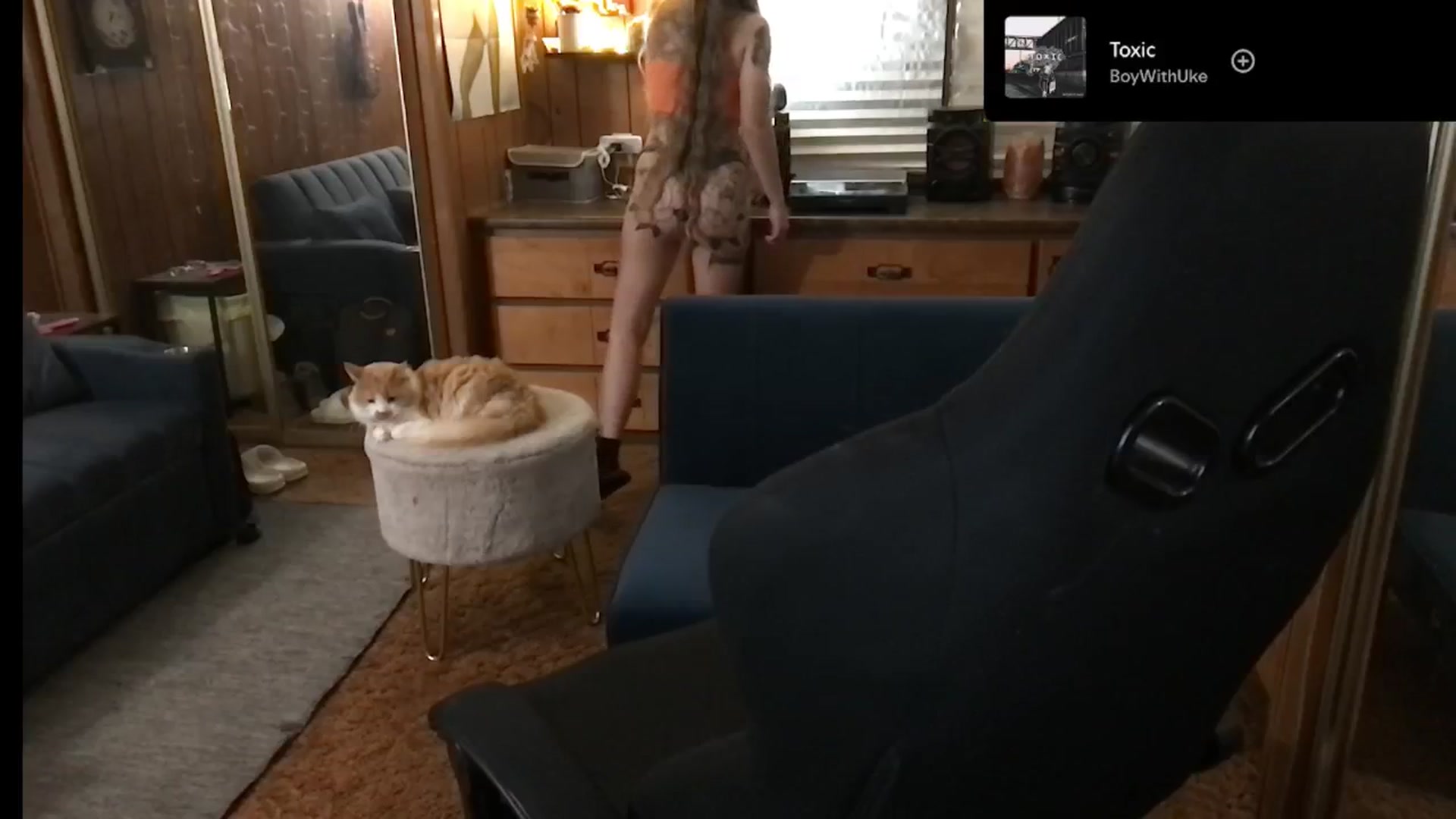 Gallery image thumbnail from Incognitobabe's myfreecams stream on, 12/27/2024, 11:03 image 11 of 20
