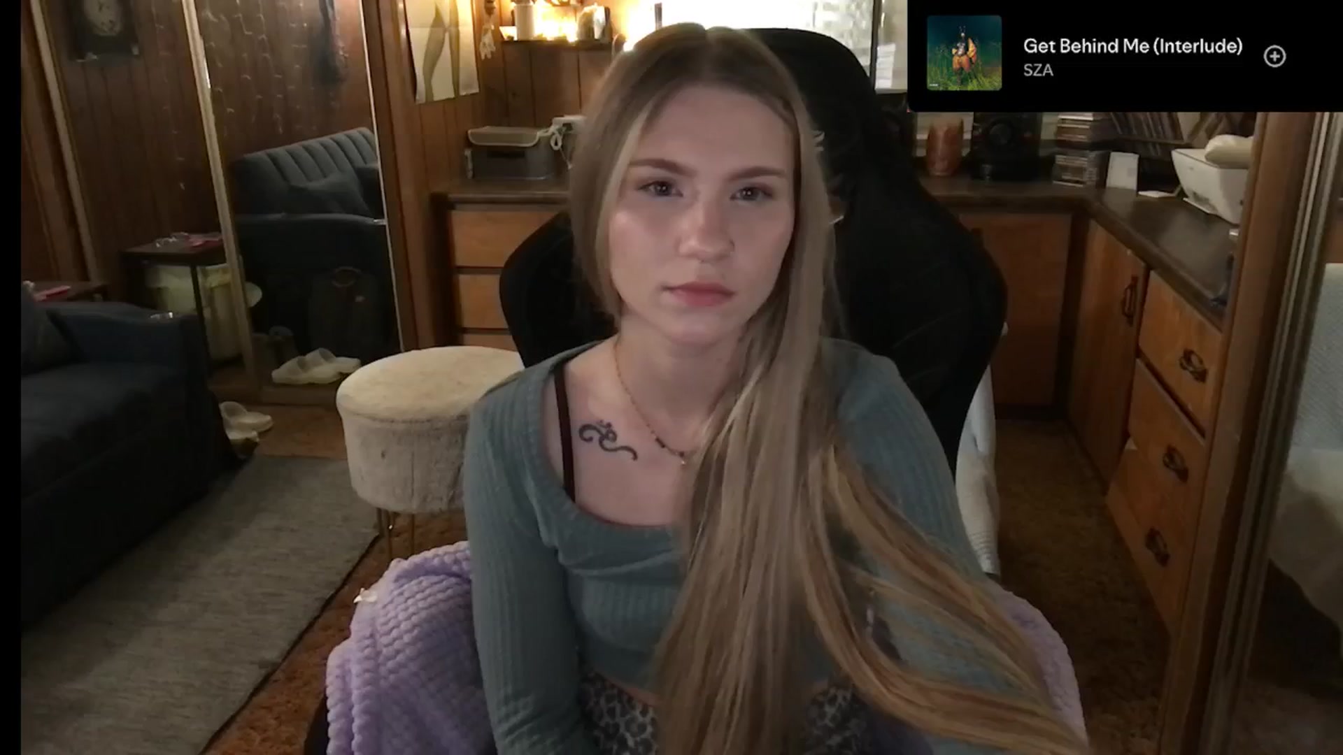 Gallery image thumbnail from Incognitobabe's myfreecams stream on, 12/28/2024, 09:28 image 6 of 20