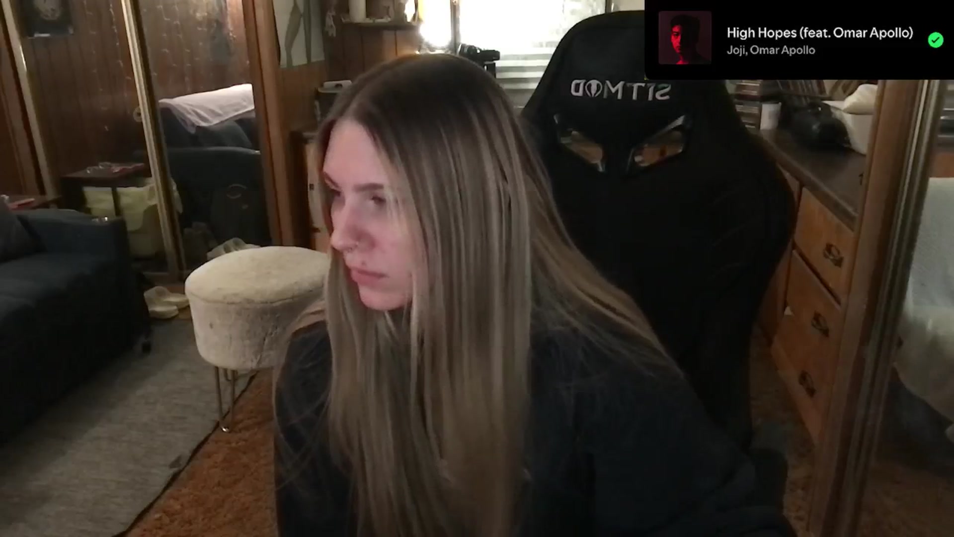 Gallery image thumbnail from Incognitobabe's myfreecams stream on, 12/30/2024, 10:17 image 4 of 20
