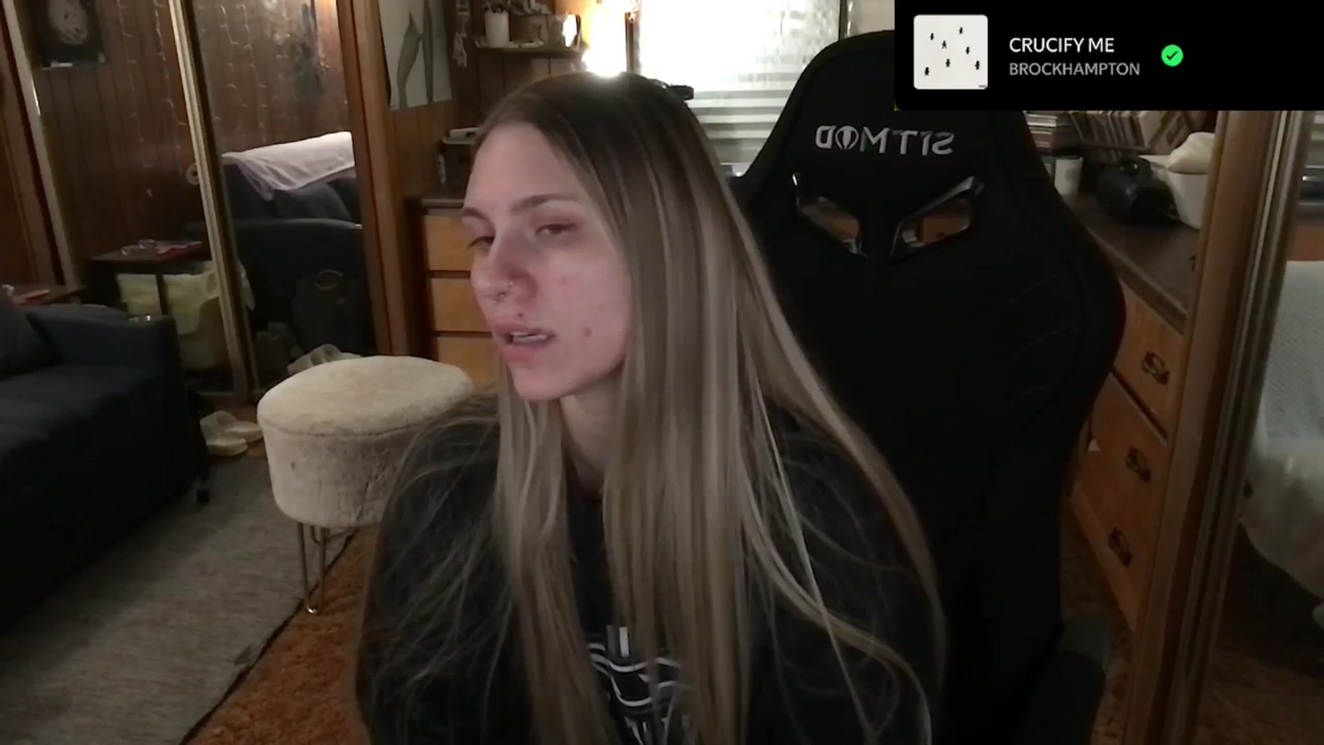 Gallery image thumbnail from Incognitobabe's myfreecams stream on, 12/30/2024, 10:17 image 2 of 20