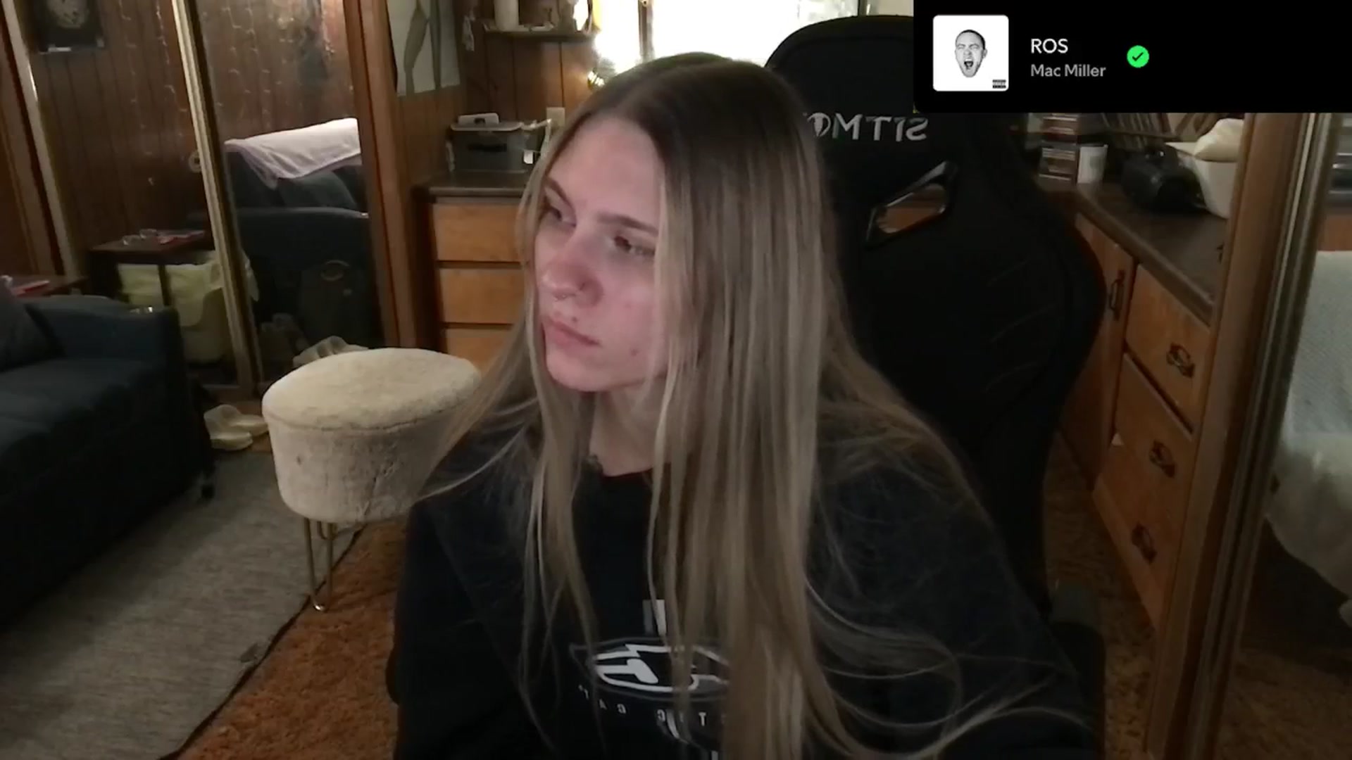 Gallery image thumbnail from Incognitobabe's myfreecams stream on, 12/30/2024, 10:17 image 6 of 20