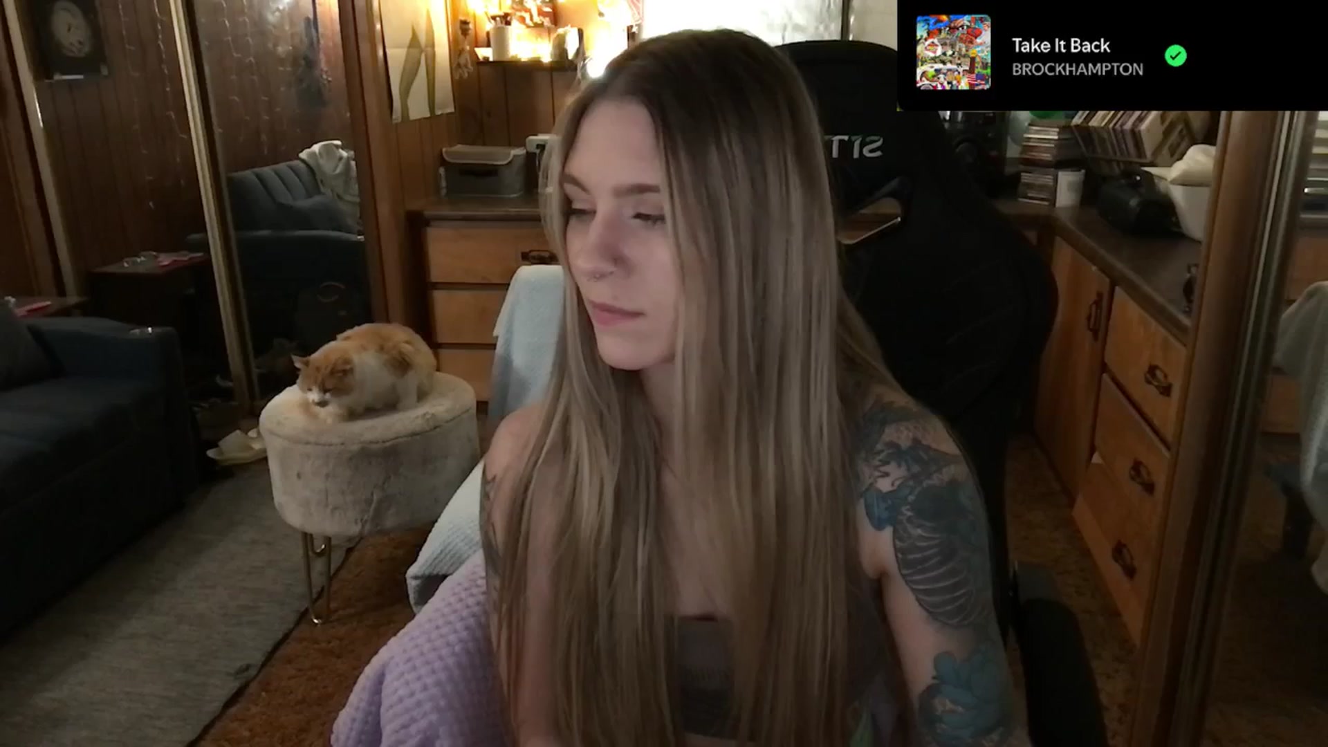 Gallery image thumbnail from Incognitobabe's myfreecams stream on, 12/31/2024, 09:07 image 17 of 20