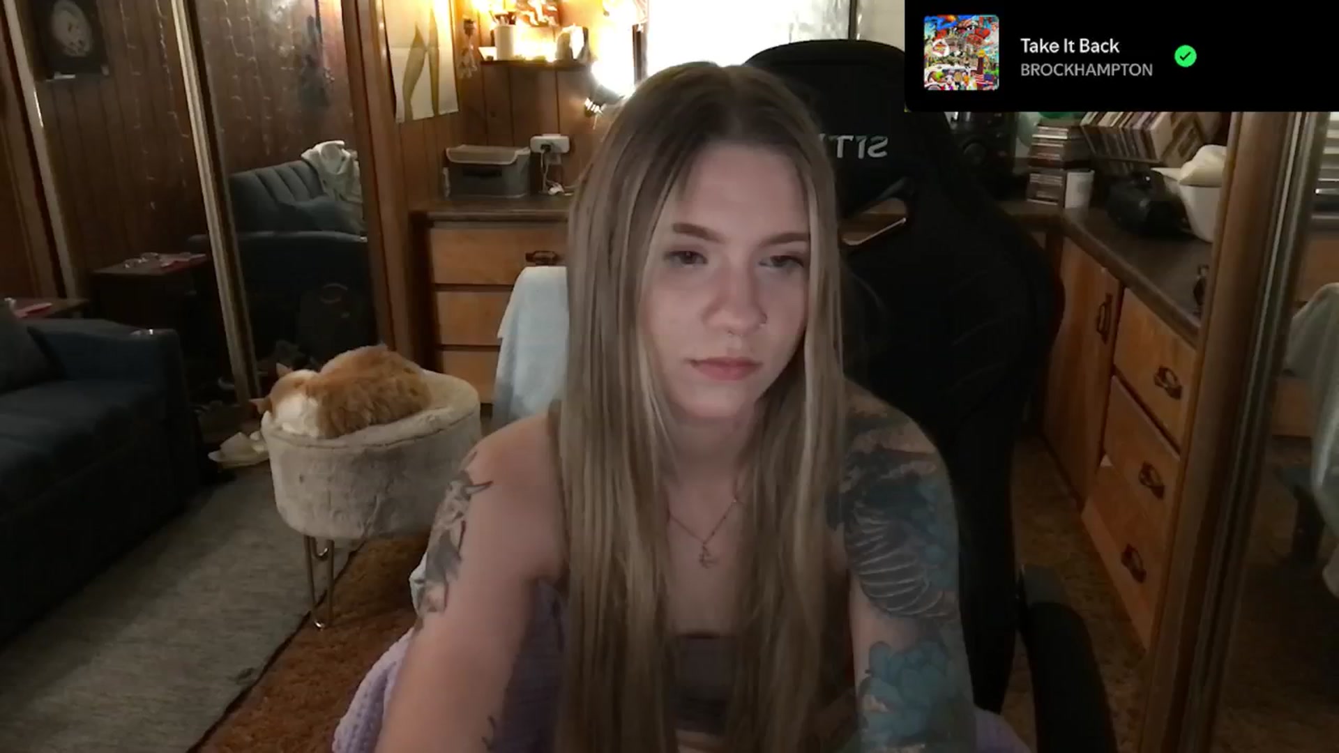 Gallery image thumbnail from Incognitobabe's myfreecams stream on, 12/31/2024, 09:07 image 20 of 20