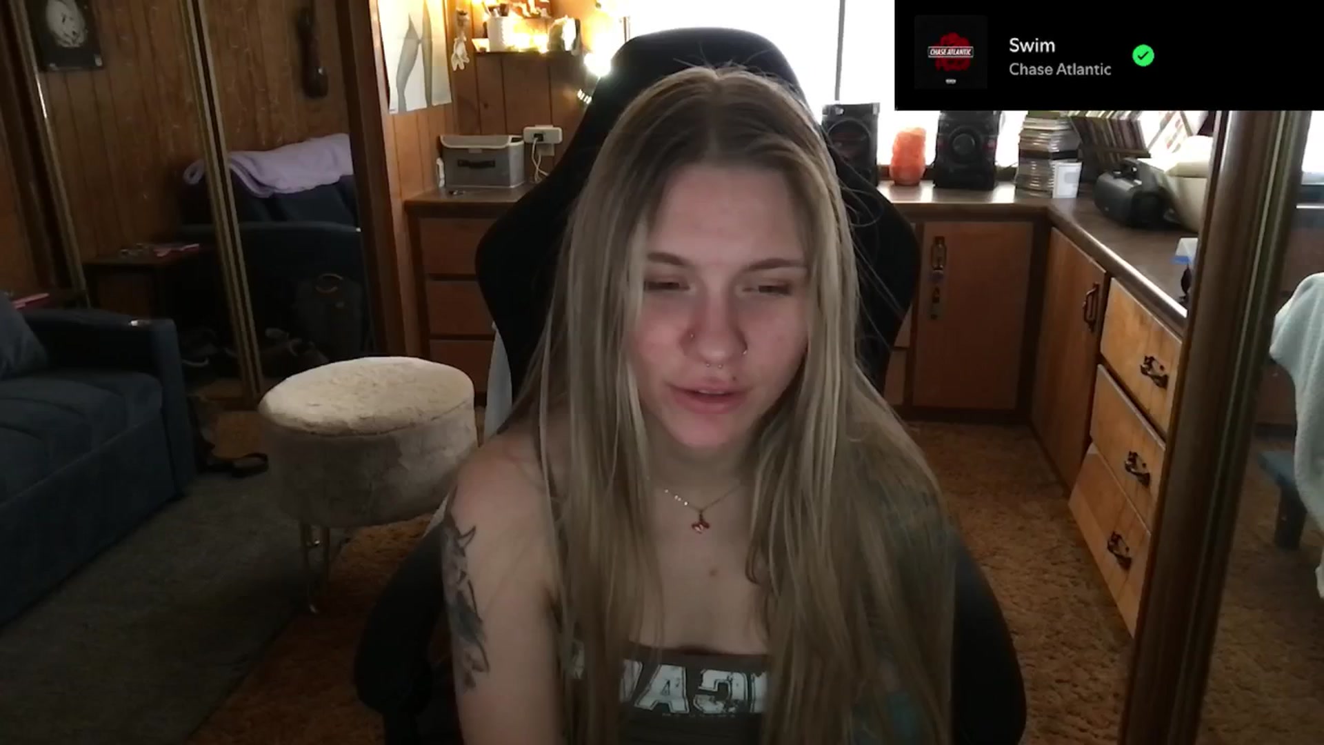 Gallery image thumbnail from Incognitobabe's myfreecams stream on, 12/31/2024, 20:55 image 20 of 20