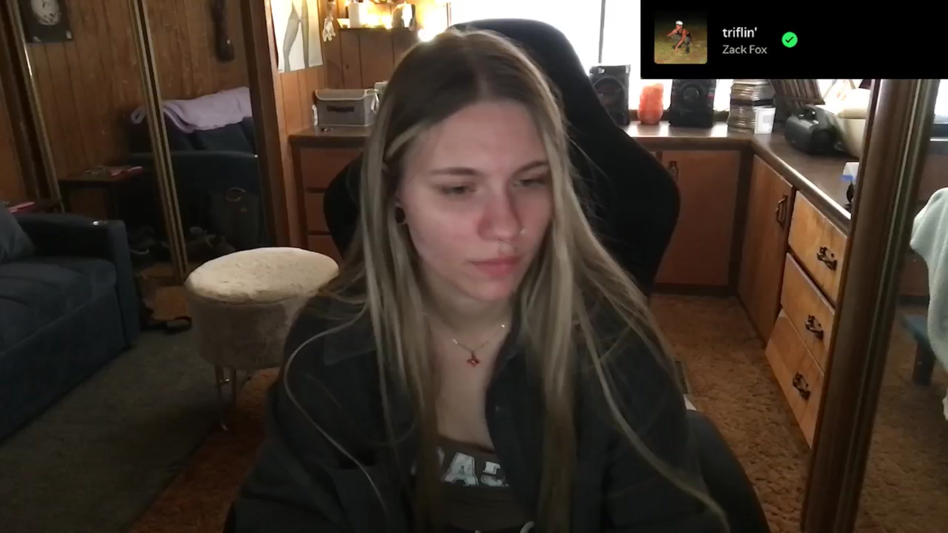 Gallery image thumbnail from Incognitobabe's myfreecams stream on, 12/31/2024, 20:55 image 10 of 20