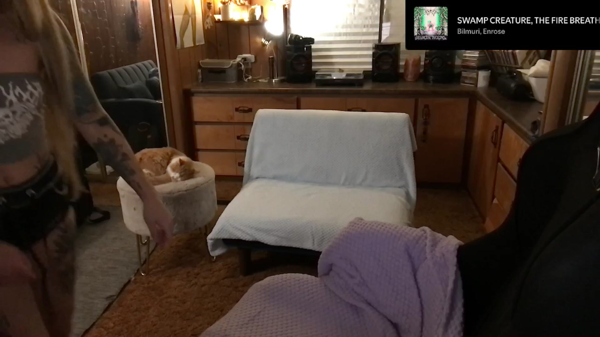 Gallery image thumbnail from Incognitobabe's myfreecams stream on, 01/02/2025, 07:06 image 18 of 20