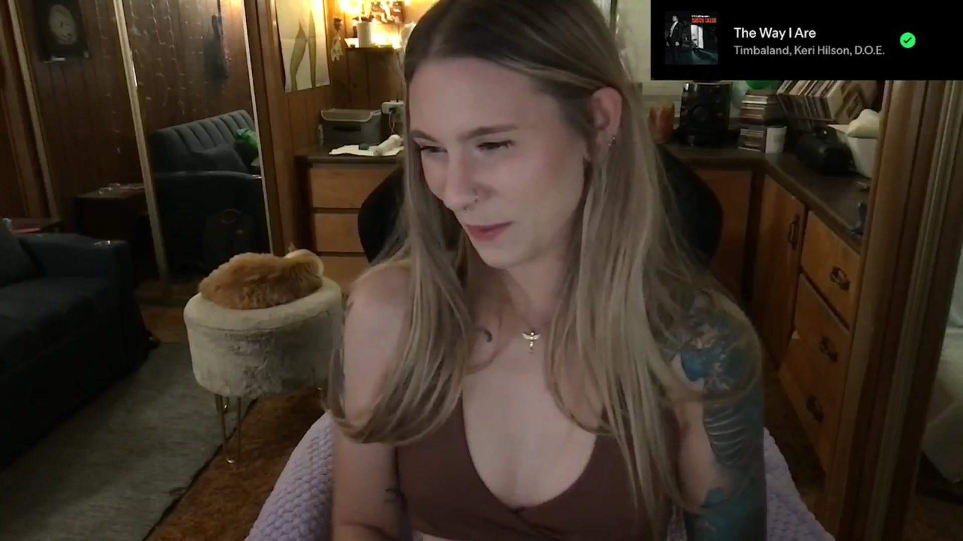 Gallery image thumbnail from Incognitobabe's myfreecams stream on, 01/03/2025, 10:16 image 10 of 20