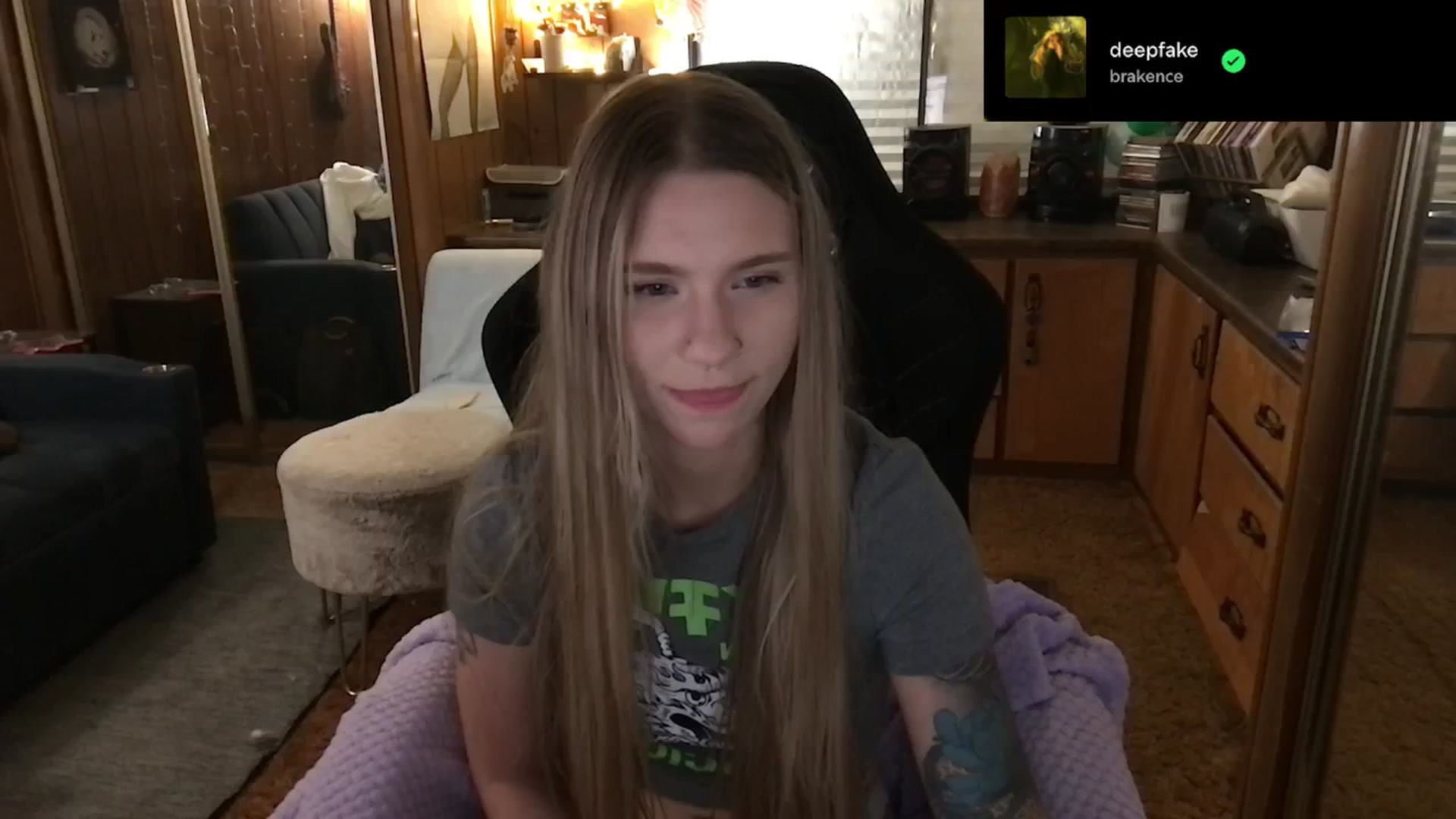 Gallery image thumbnail from Incognitobabe's myfreecams stream on, 01/05/2025, 13:14 image 17 of 20
