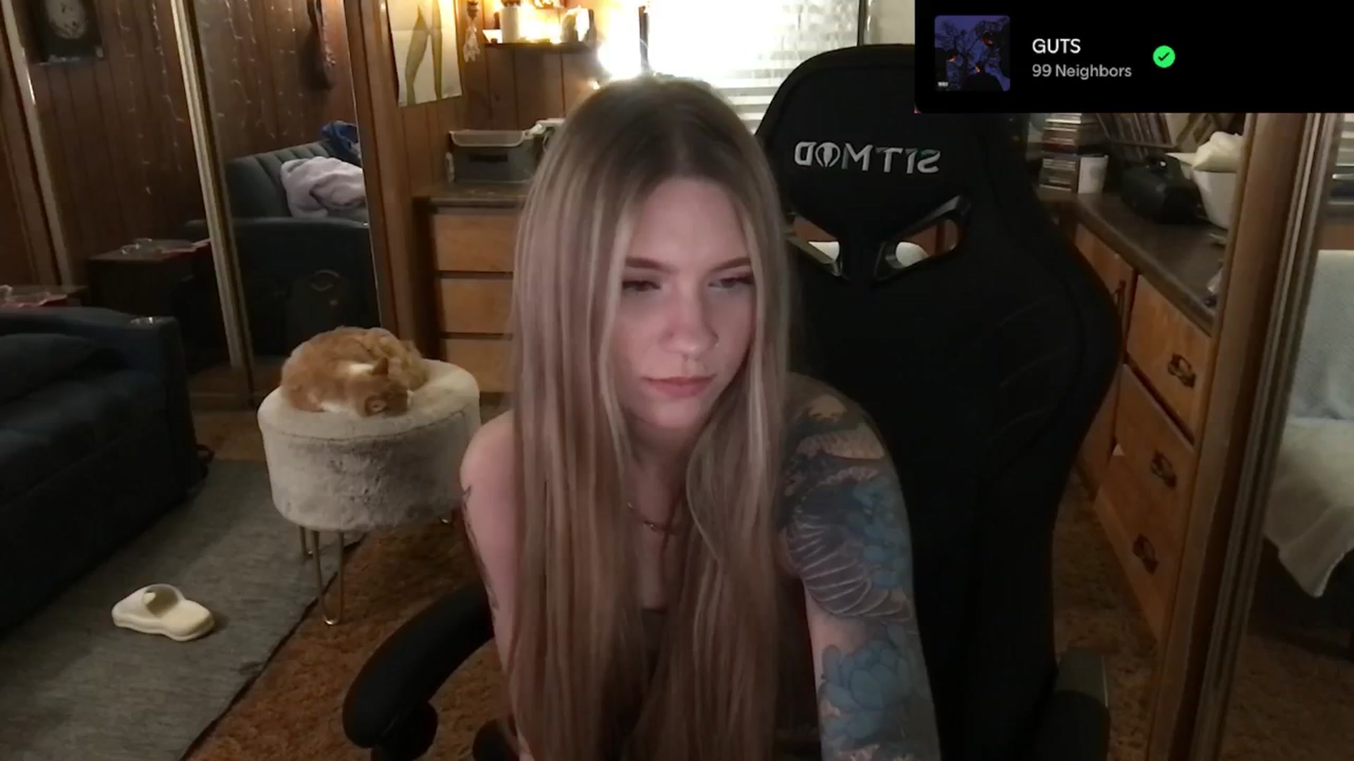 Gallery image thumbnail from Incognitobabe's myfreecams stream on, 01/06/2025, 10:27 image 2 of 20