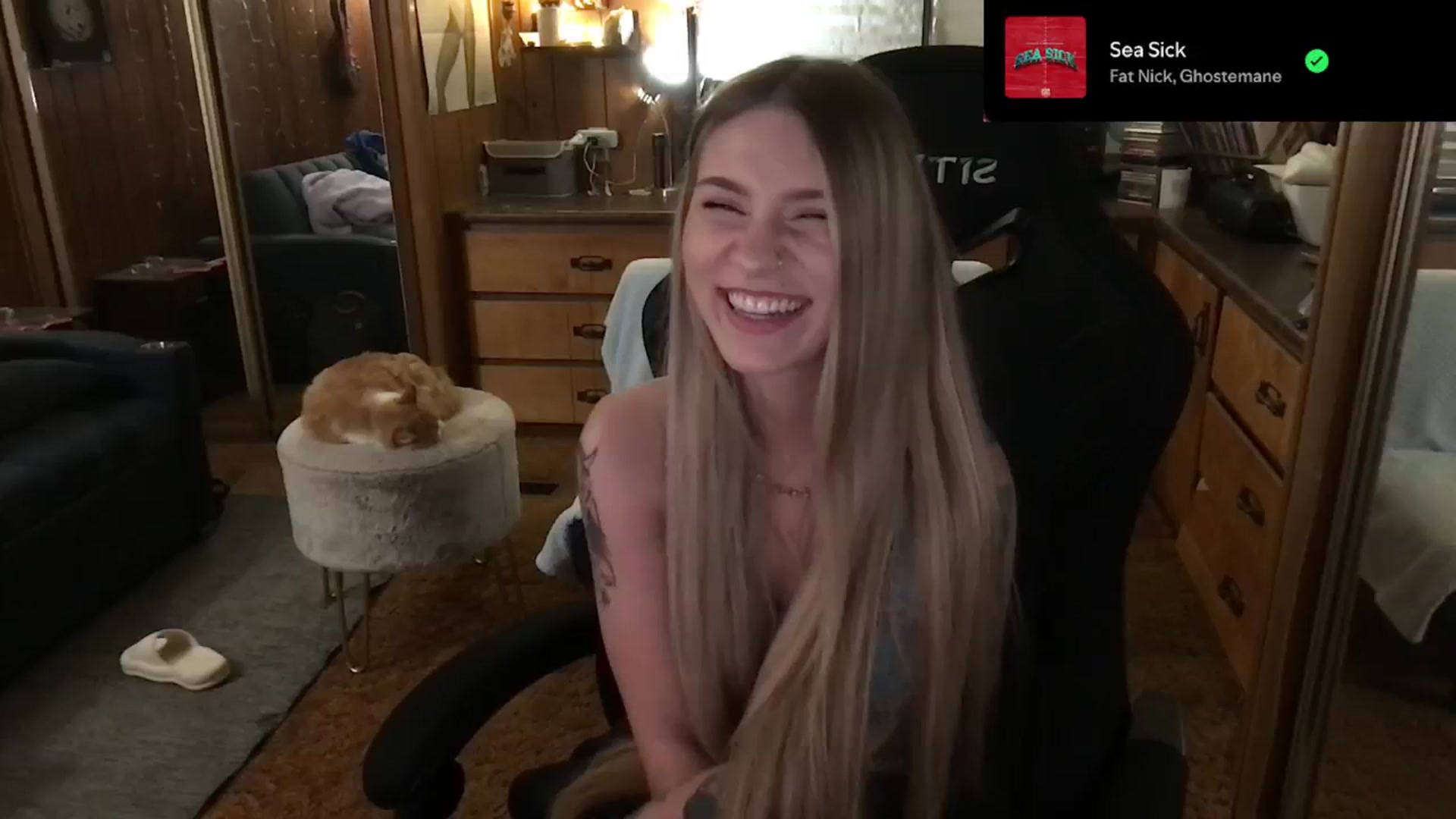Gallery image thumbnail from Incognitobabe's myfreecams stream on, 01/06/2025, 10:27 image 4 of 20