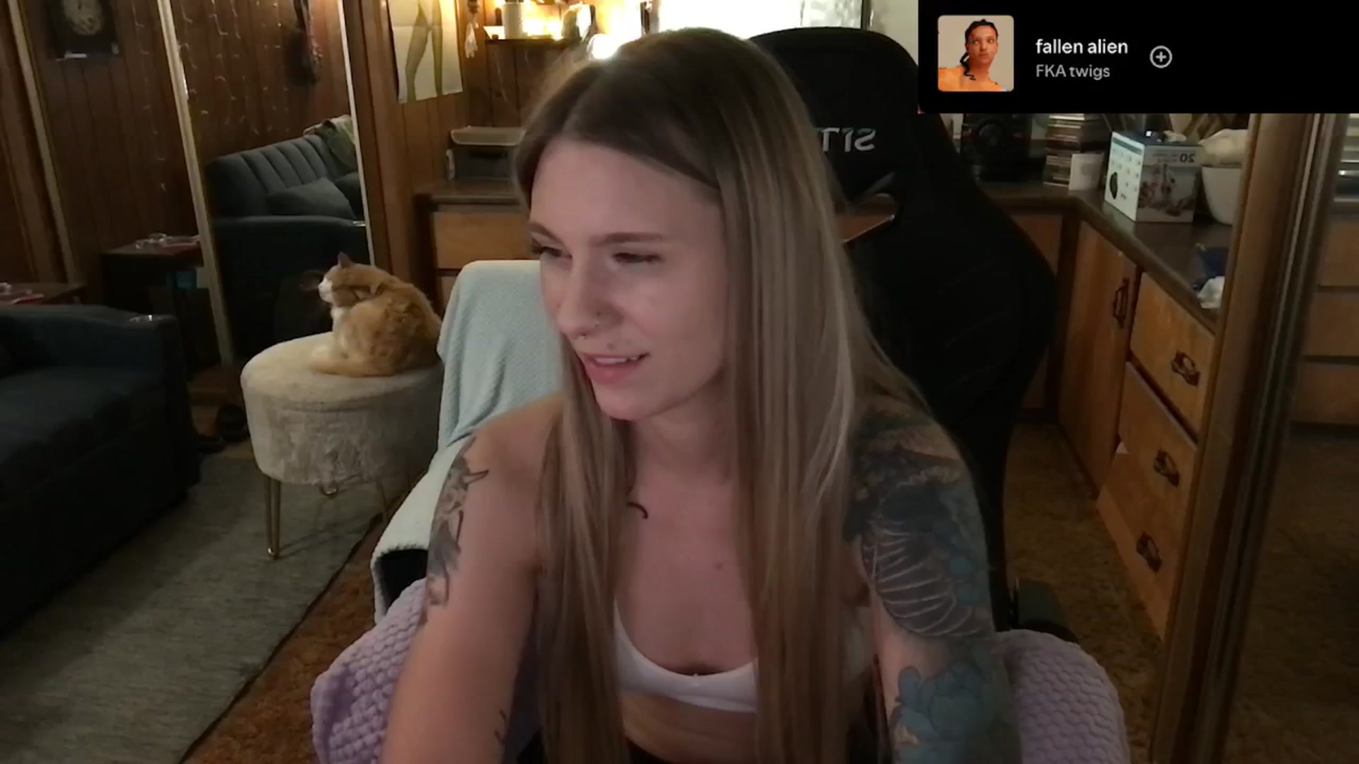 Gallery image thumbnail from Incognitobabe's myfreecams stream on, 01/12/2025, 12:04 image 15 of 20