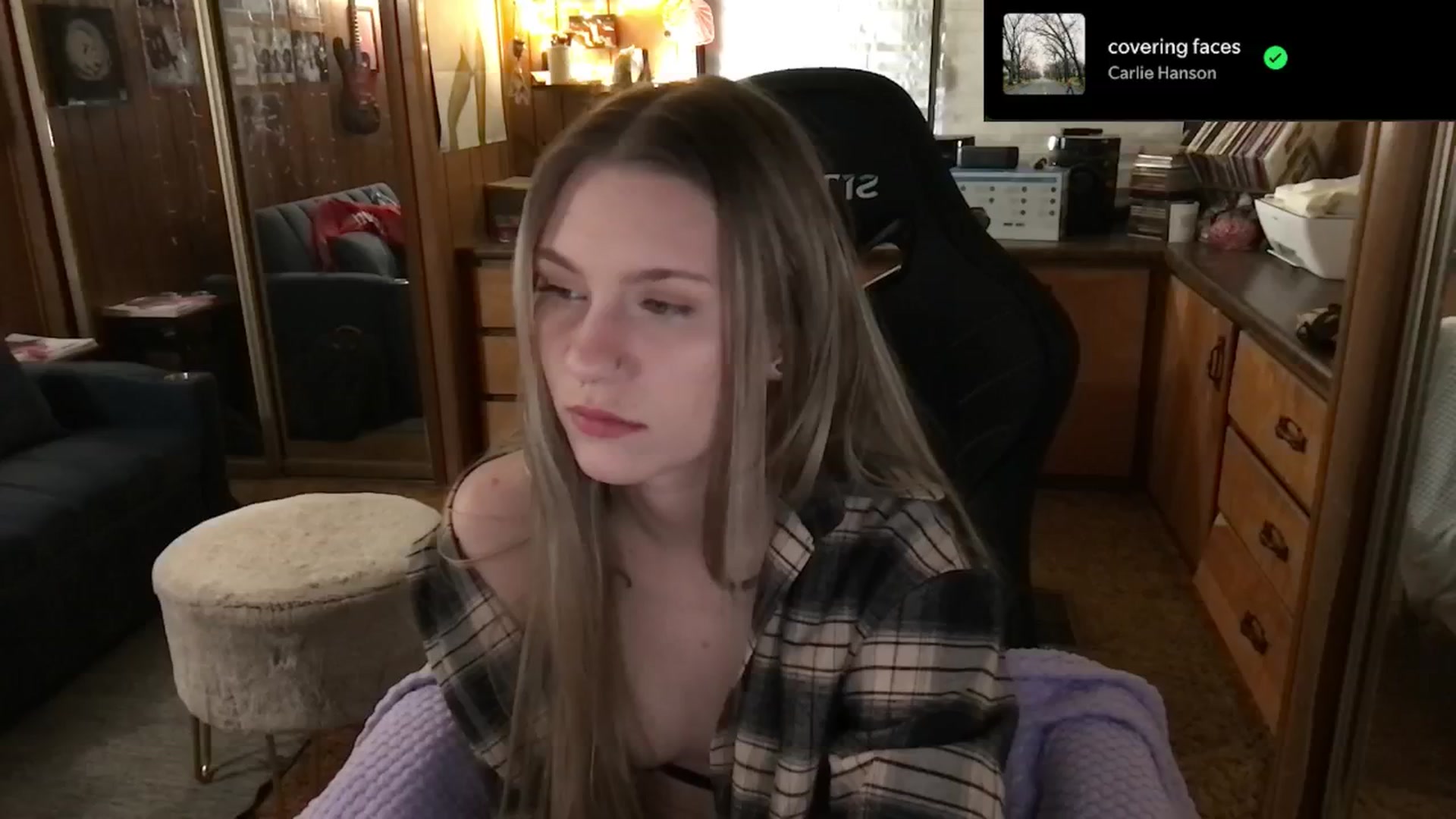 Gallery image thumbnail from Incognitobabe's myfreecams stream on, 02/18/2025, 10:26 image 3 of 20