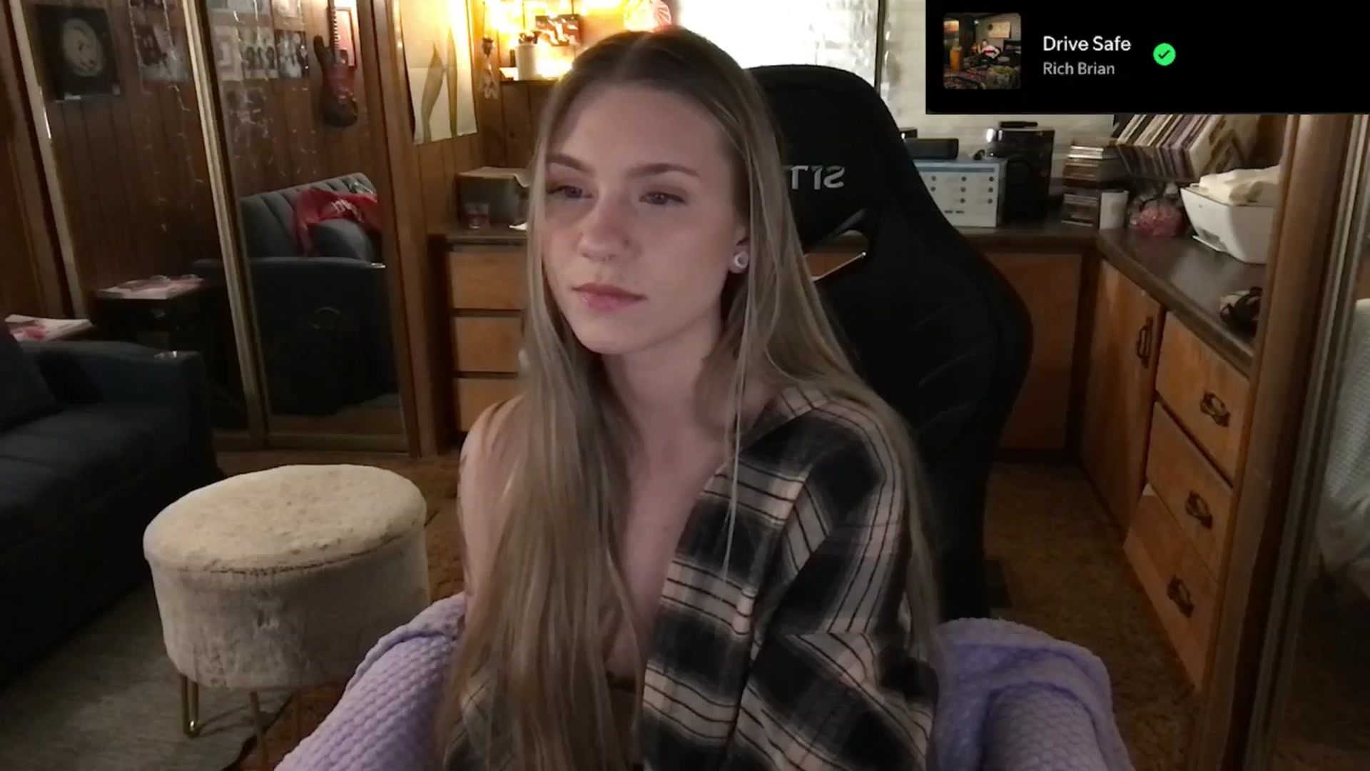 Gallery image thumbnail from Incognitobabe's myfreecams stream on, 02/18/2025, 10:26 image 9 of 20