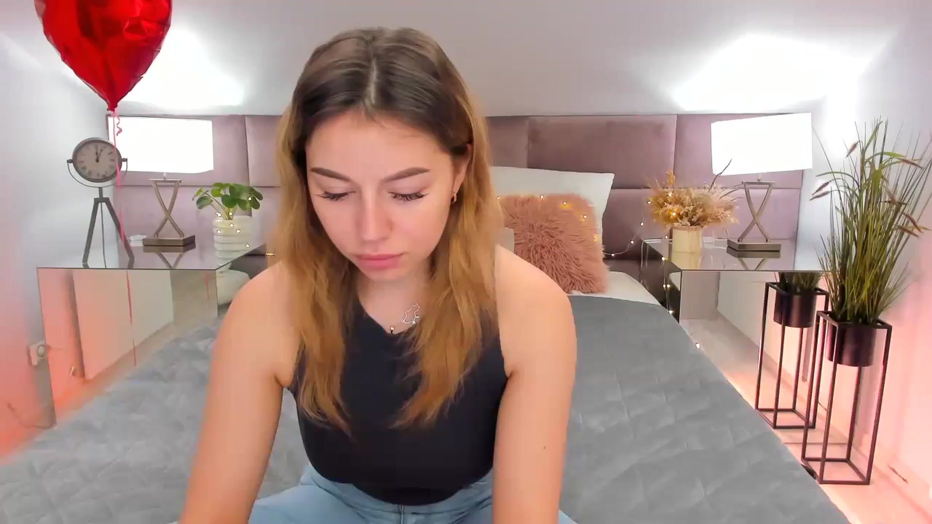 Gallery image thumbnail from Incredible_BB's myfreecams stream on, 03/06/2024, 10:10 image 19 of 20