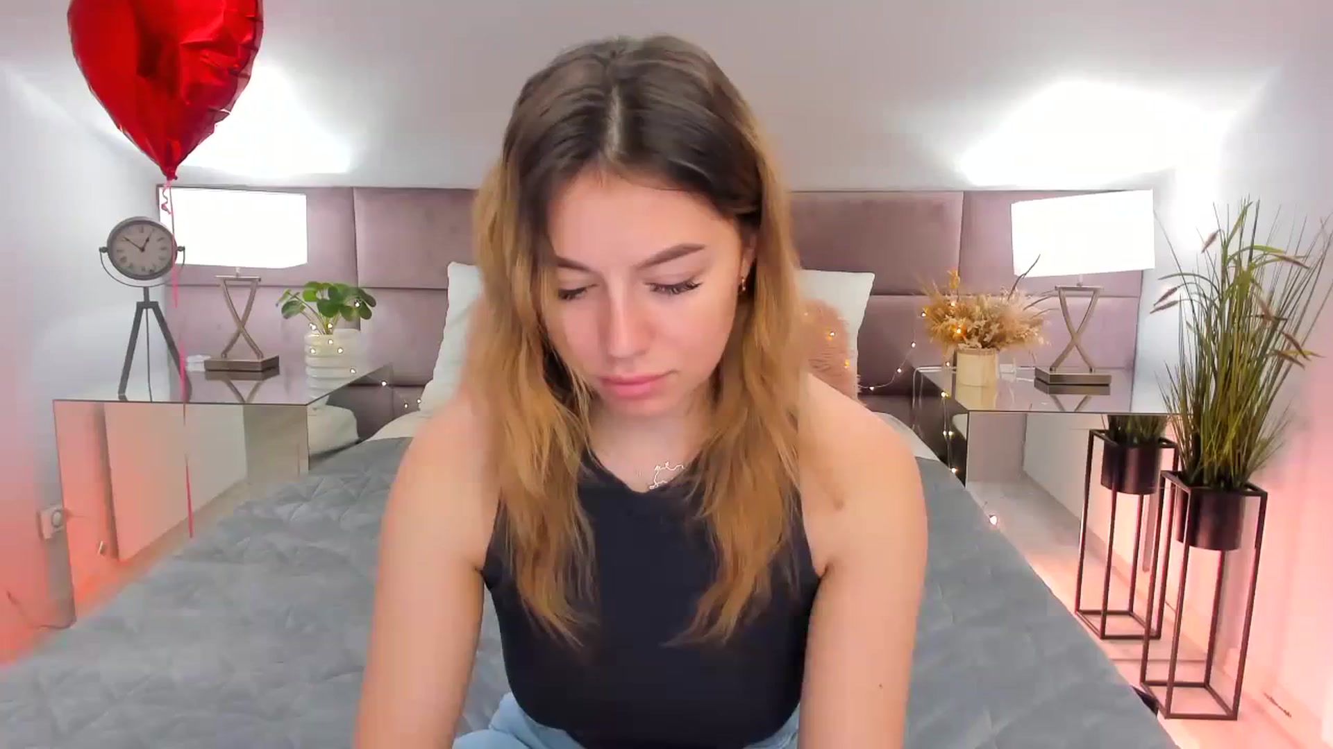 Gallery image thumbnail from Incredible_BB's myfreecams stream on, 03/06/2024, 11:15 image 1 of 20