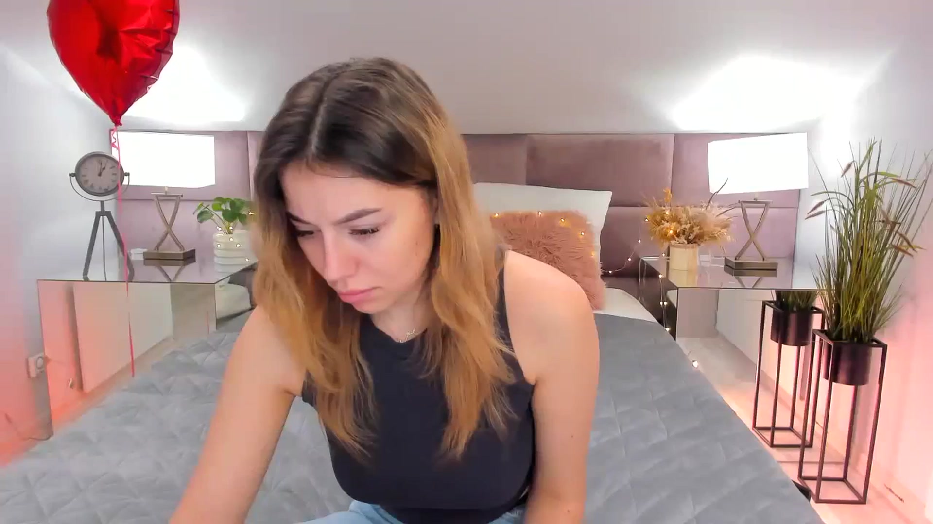 Gallery image thumbnail from Incredible_BB's myfreecams stream on, 03/06/2024, 11:15 image 11 of 20